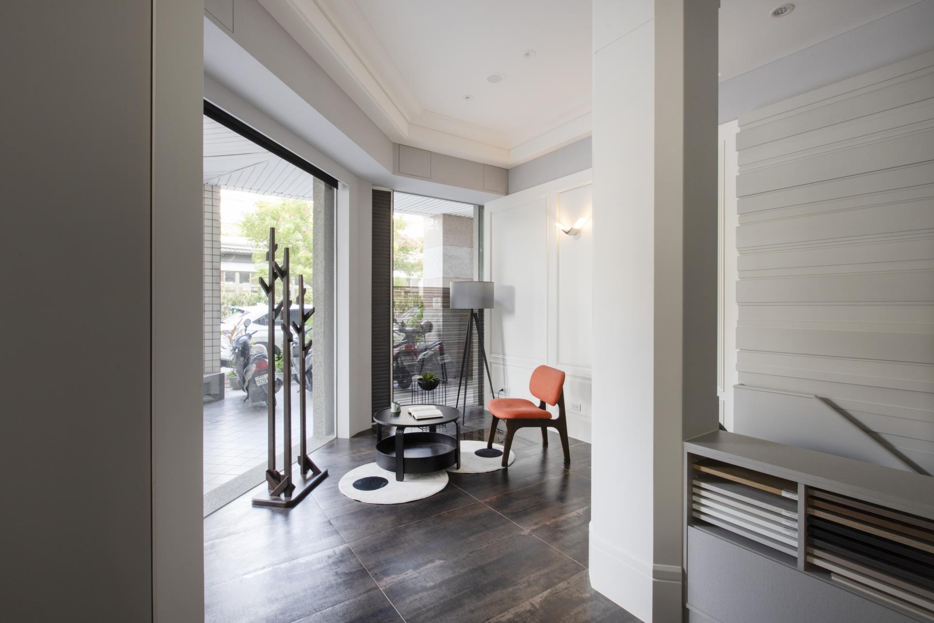 London Design Awards Winner - Contour of Stillness