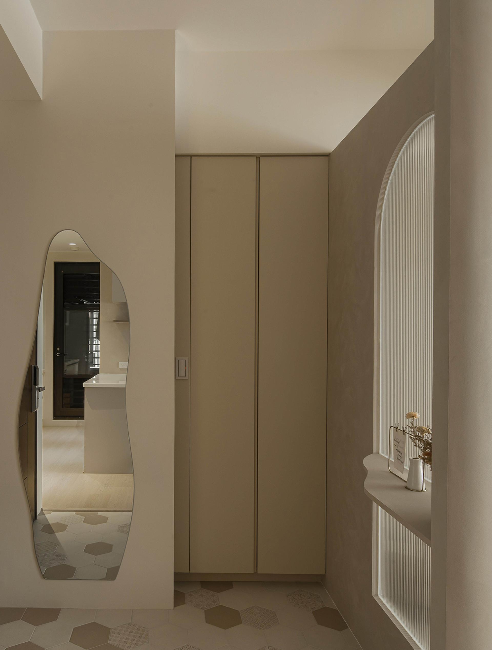 London Design Awards Winner - Moistened Luminosity