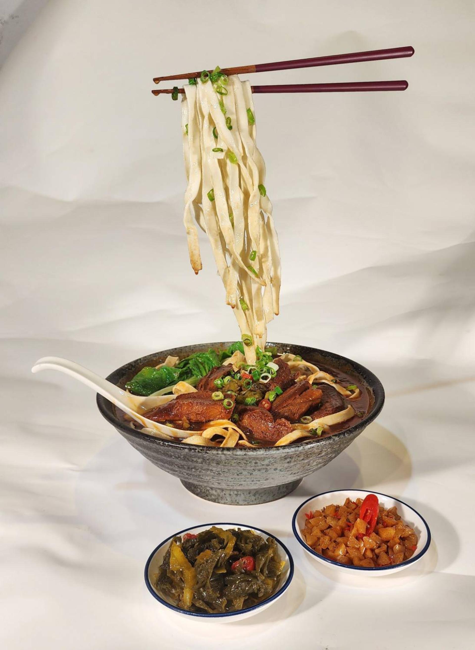 London Design Awards Winner - Floating Appetite — Contemporary Gaze of Beef Noodles
