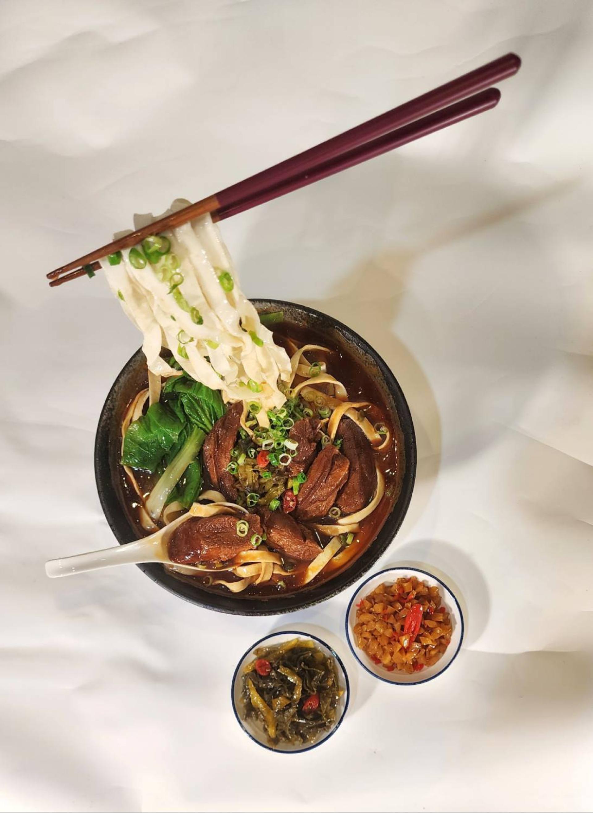 London Design Awards Winner - Floating Appetite — Contemporary Gaze of Beef Noodles