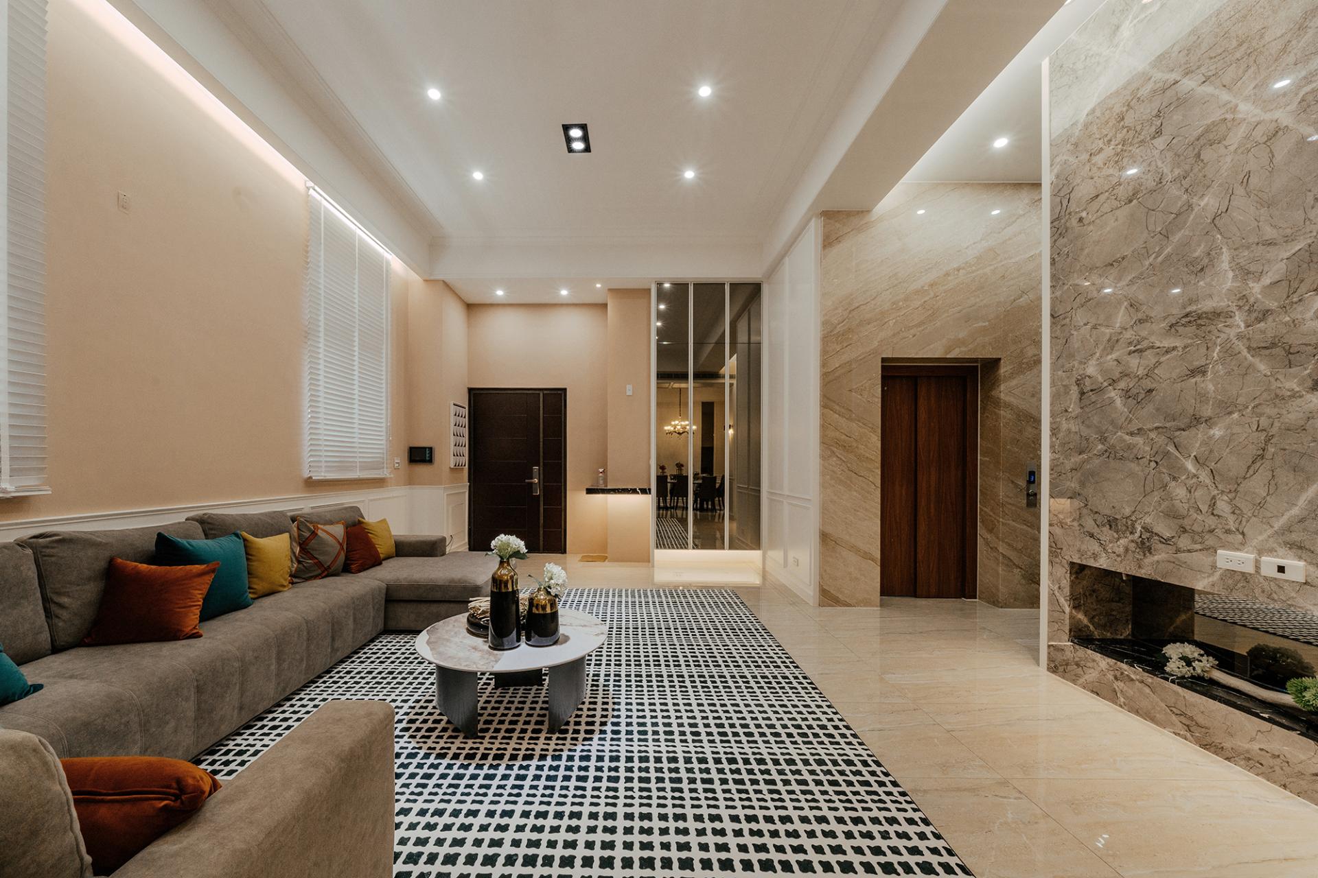 London Design Awards Winner - CASTILLO DORADO