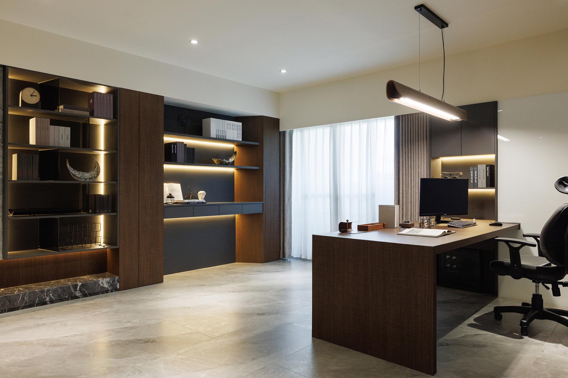 London Design Awards Winner - Oblique Luminescence