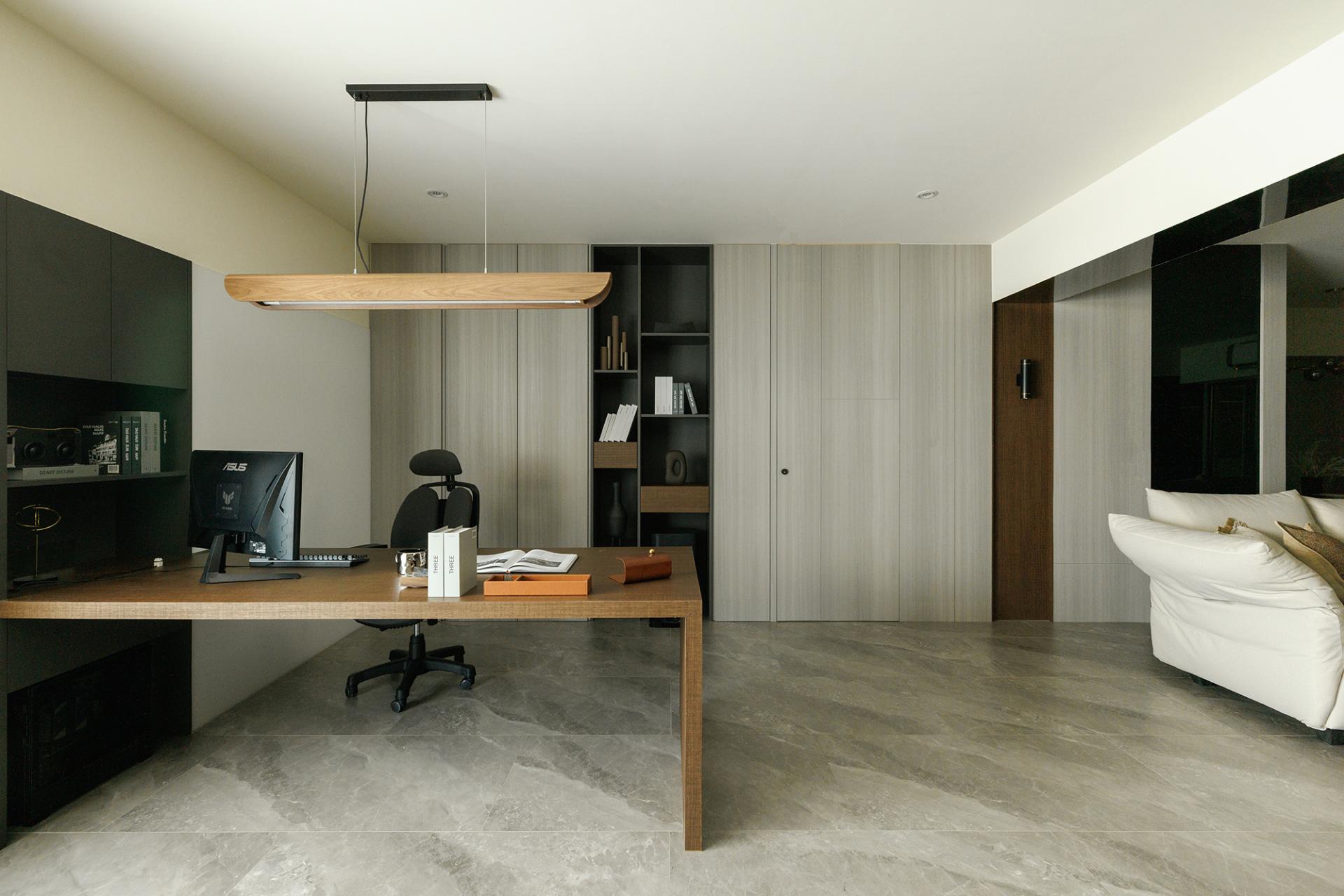 London Design Awards Winner - Oblique Luminescence