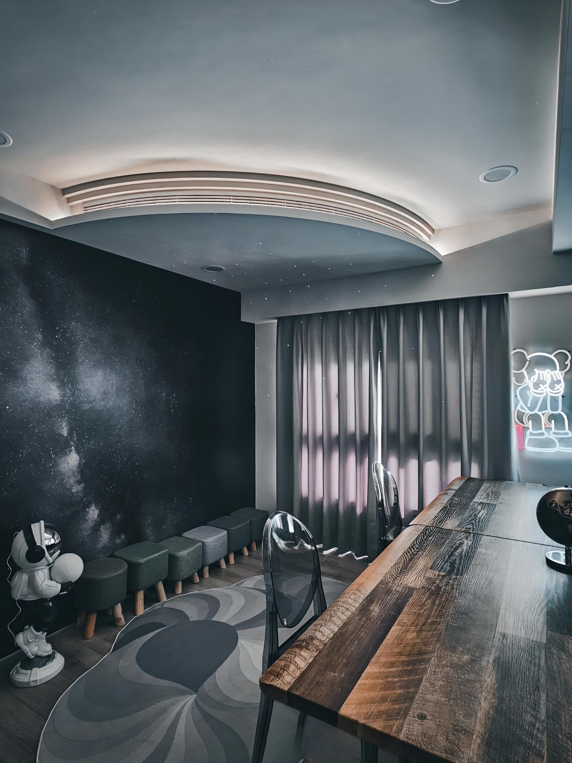 London Design Awards Winner - Choices & Opportunity