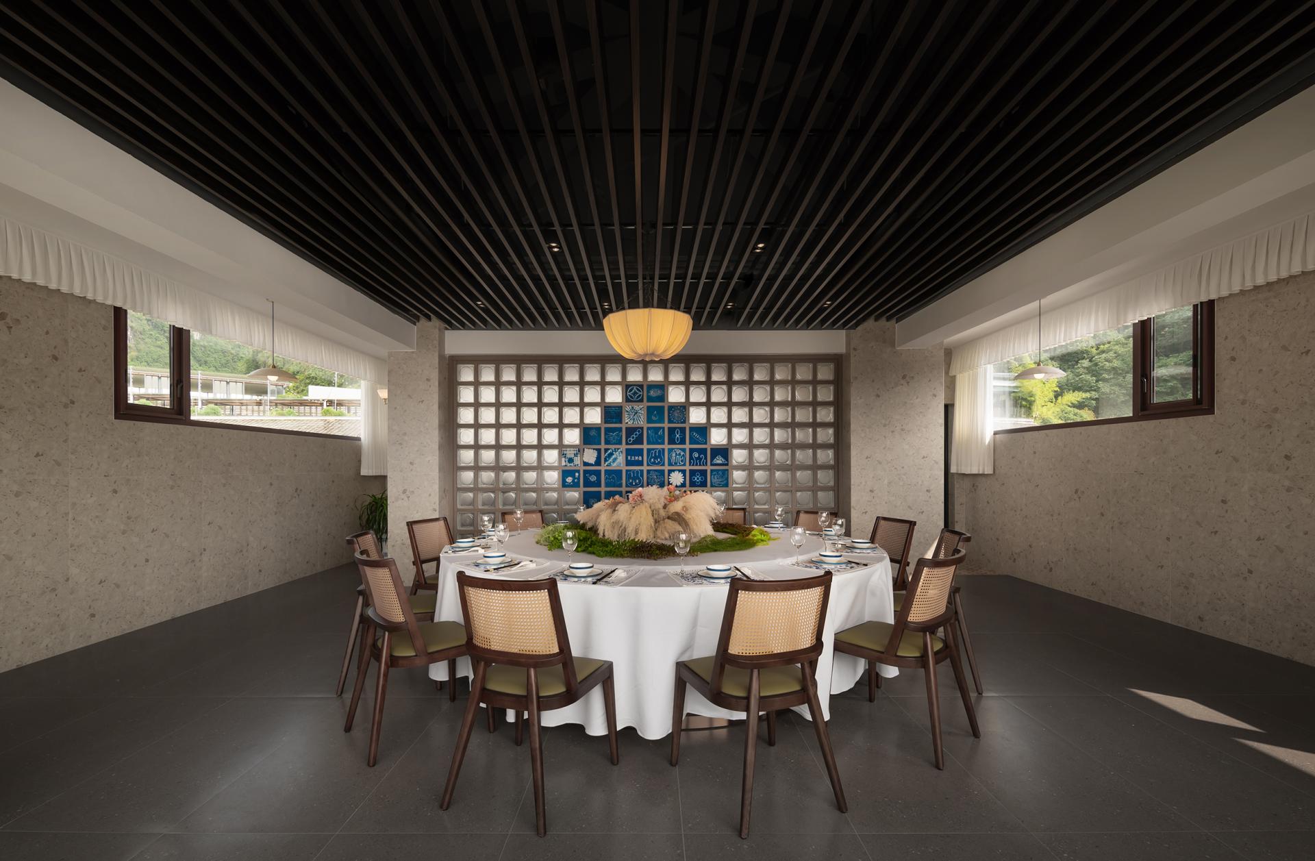London Design Awards Winner - Indigo Restaurant