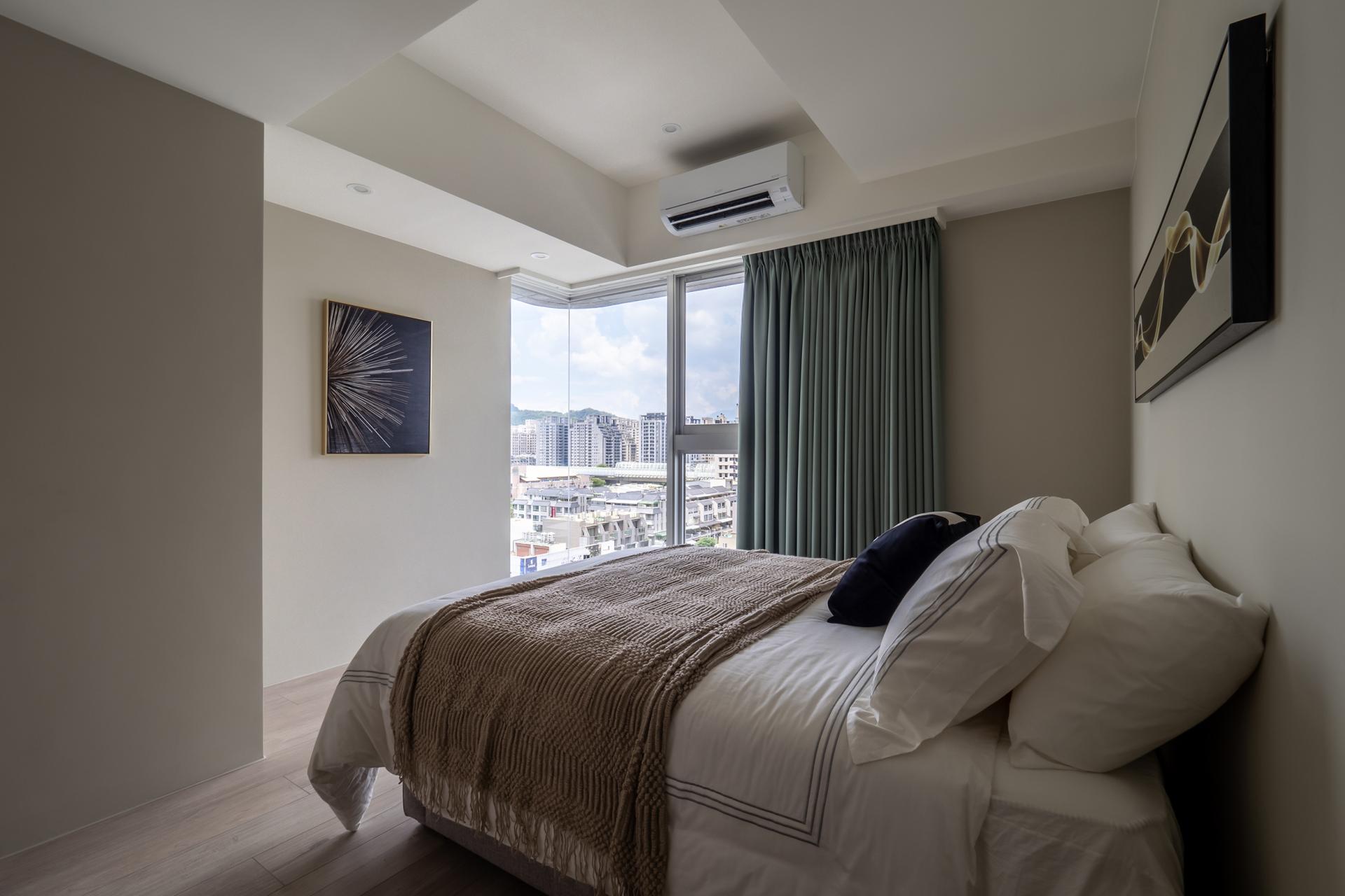 London Design Awards Winner - Veiled Light, Flowing Years