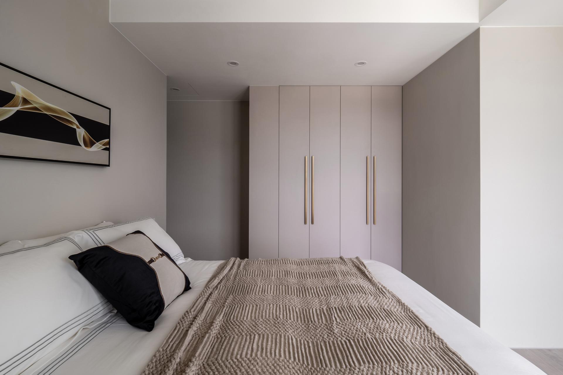 London Design Awards Winner - Veiled Light, Flowing Years