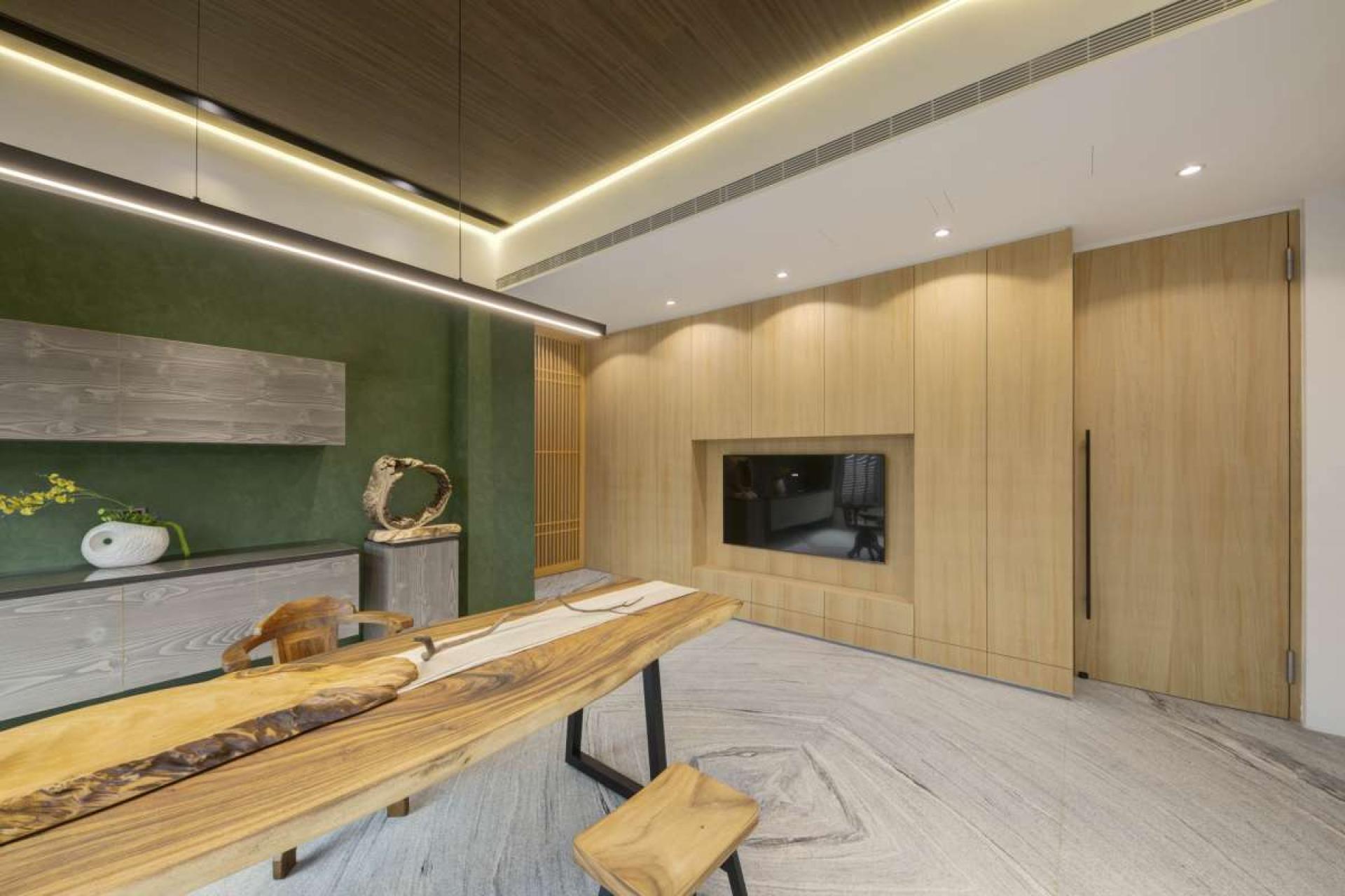 London Design Awards Winner - The Polychrome Retreat