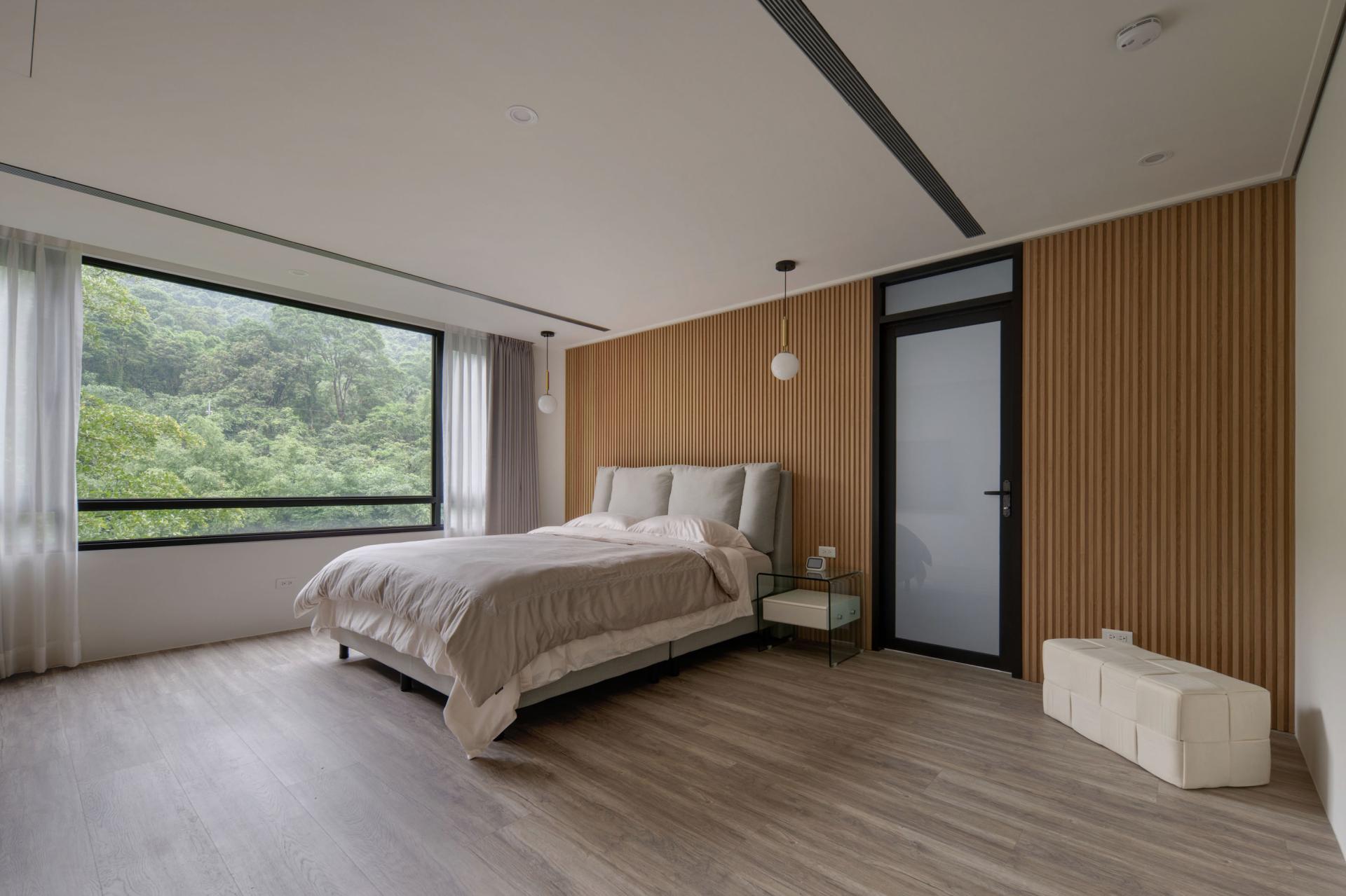 London Design Awards Winner - Lightbound