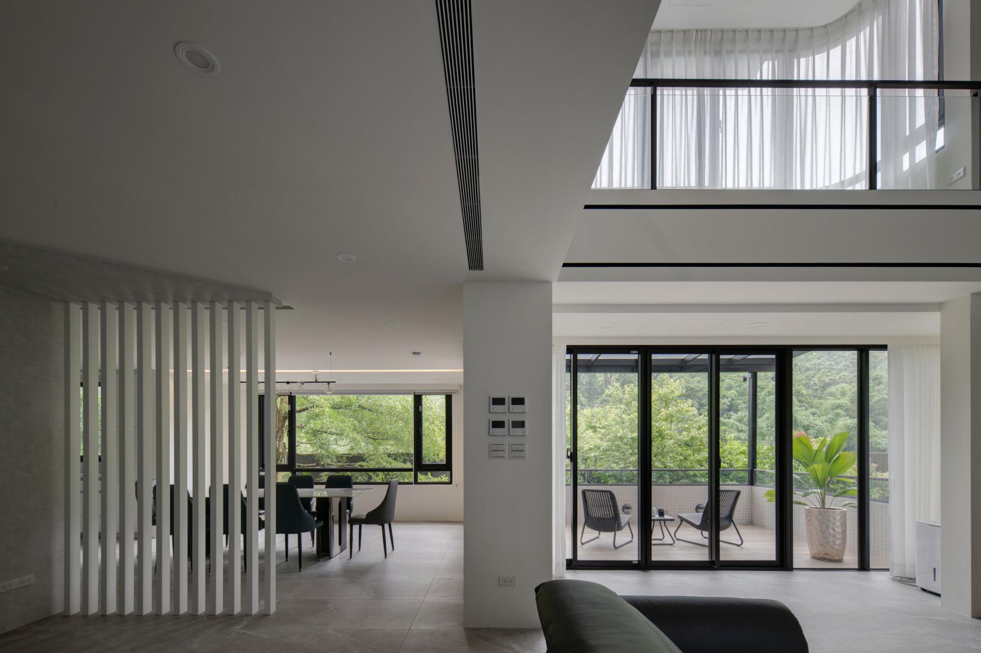 London Design Awards Winner - Lightbound