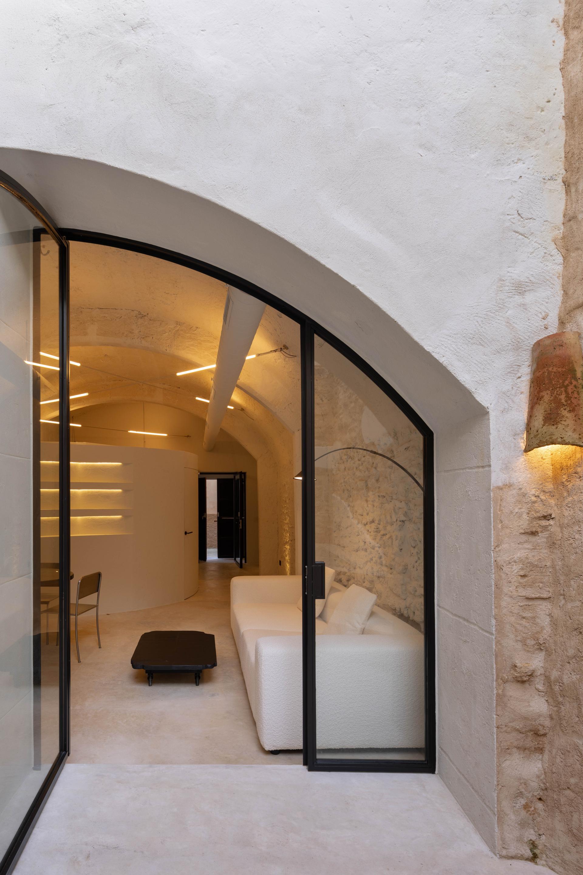 London Design Awards Winner - THE KAPSULE