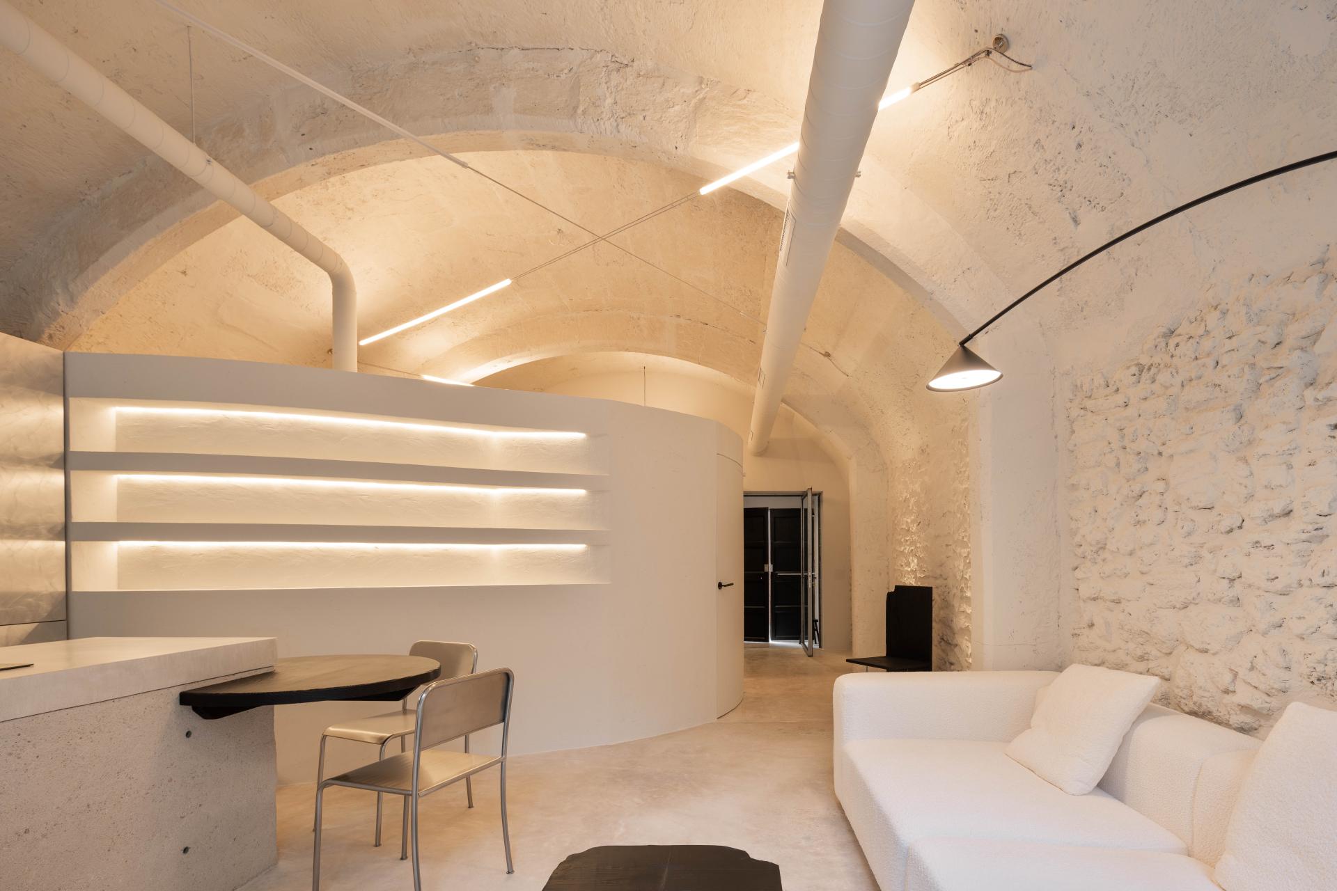 London Design Awards Winner - THE KAPSULE