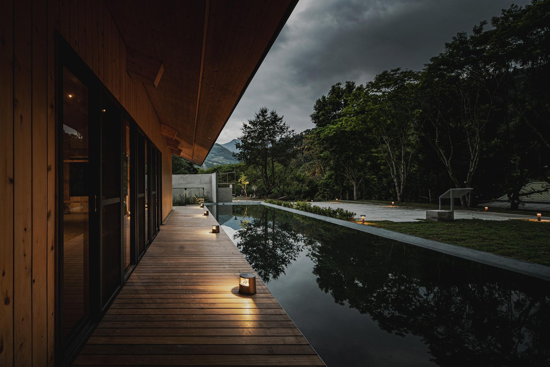 London Design Awards Winner - Whispering Light in the Mountains