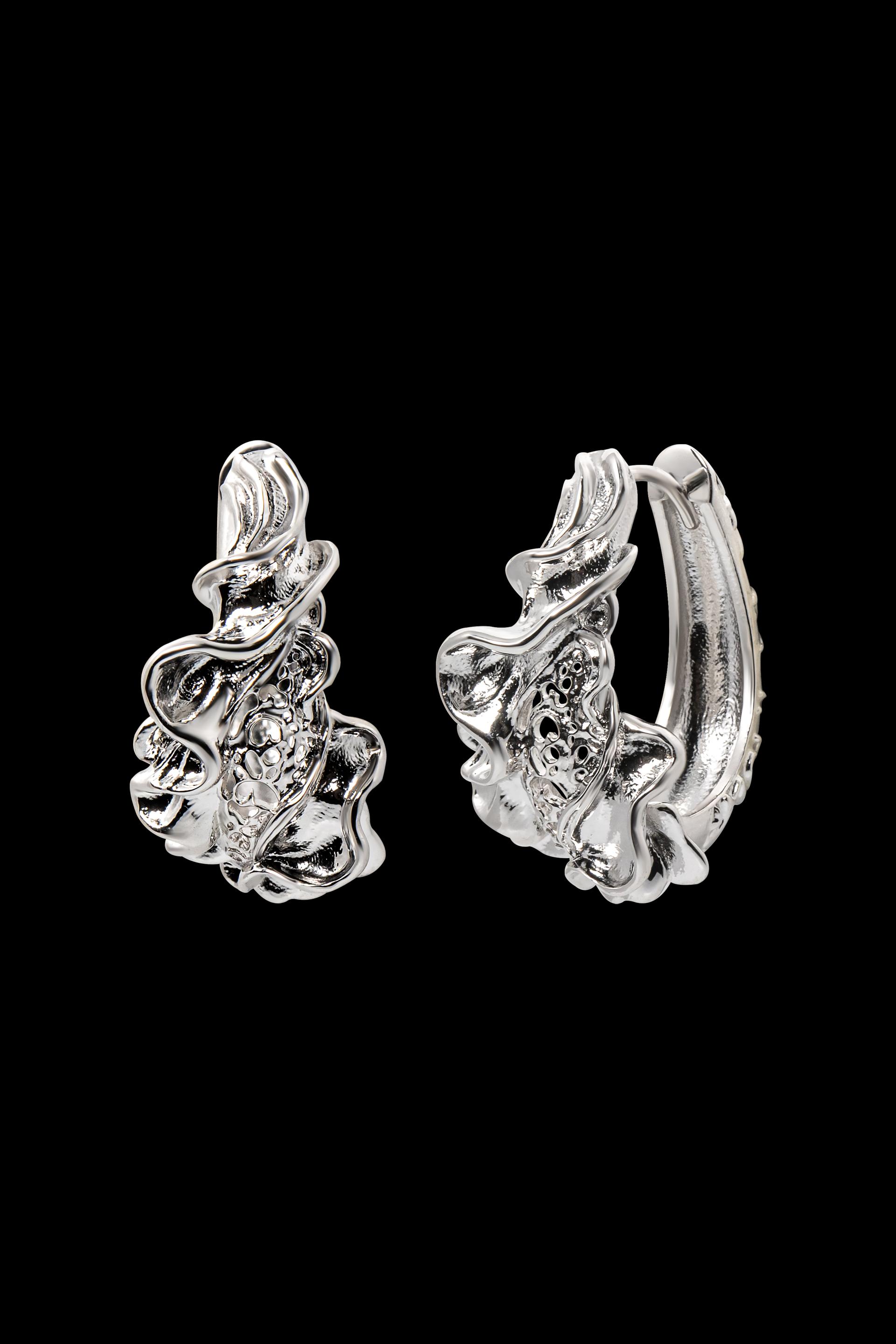London Design Awards Winner - Frill Earring: The Unfading Gesture