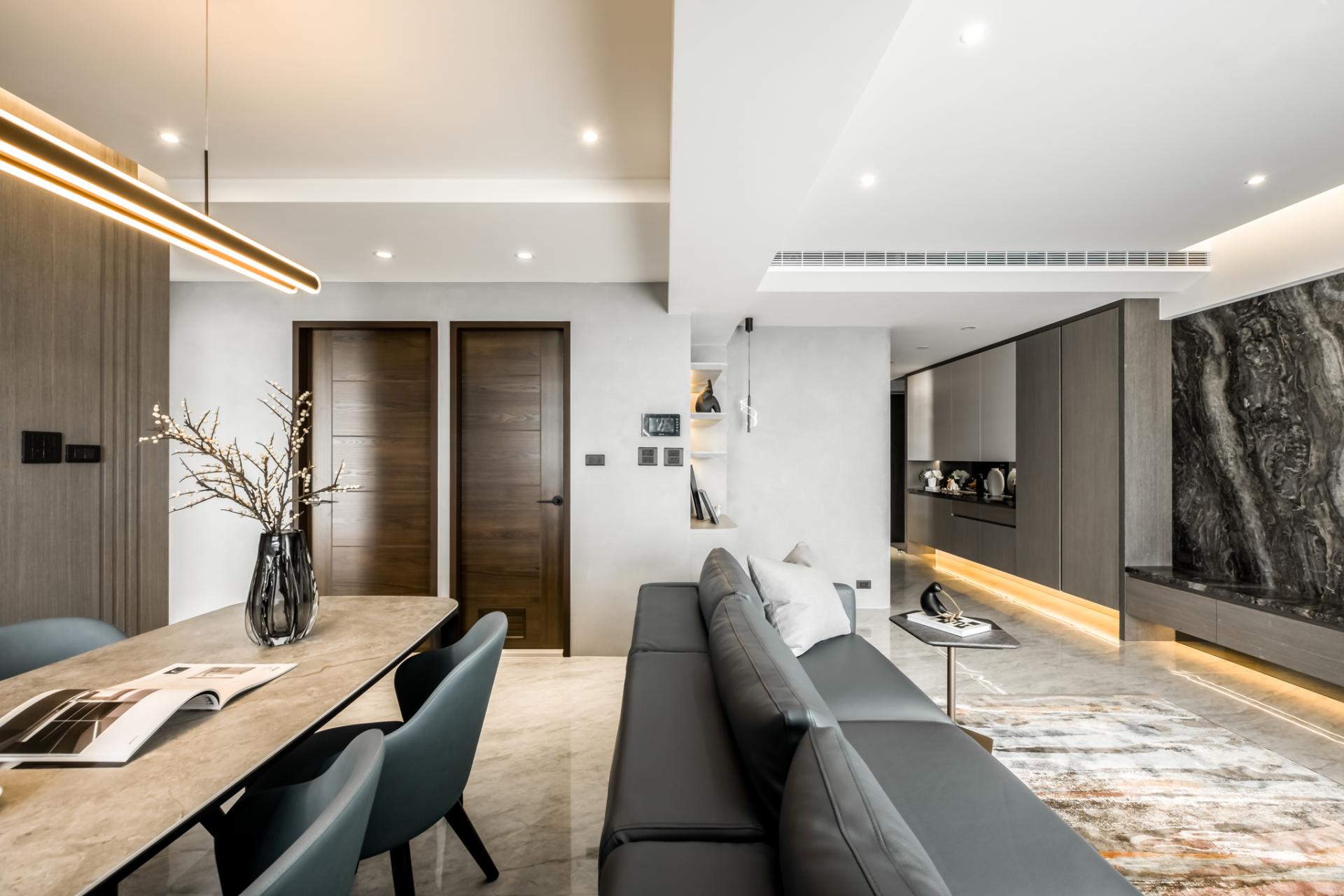 London Design Awards Winner - Gray Dawn's Embrace
