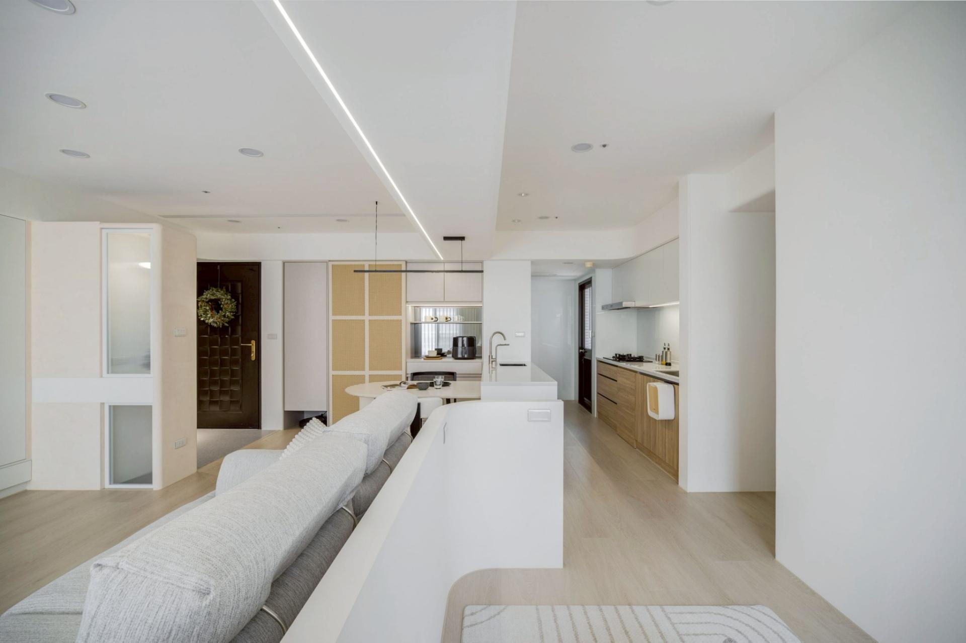 London Design Awards Winner - Crosslight Home