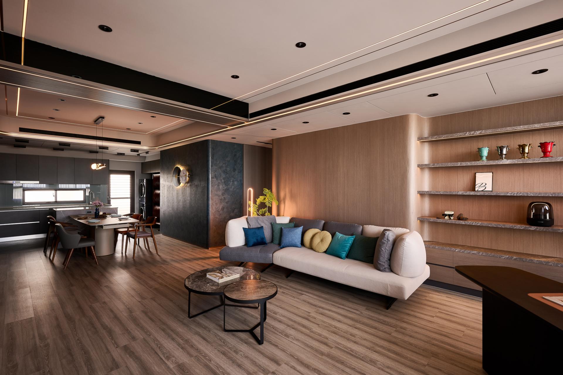 London Design Awards Winner - Sapphire Veiled