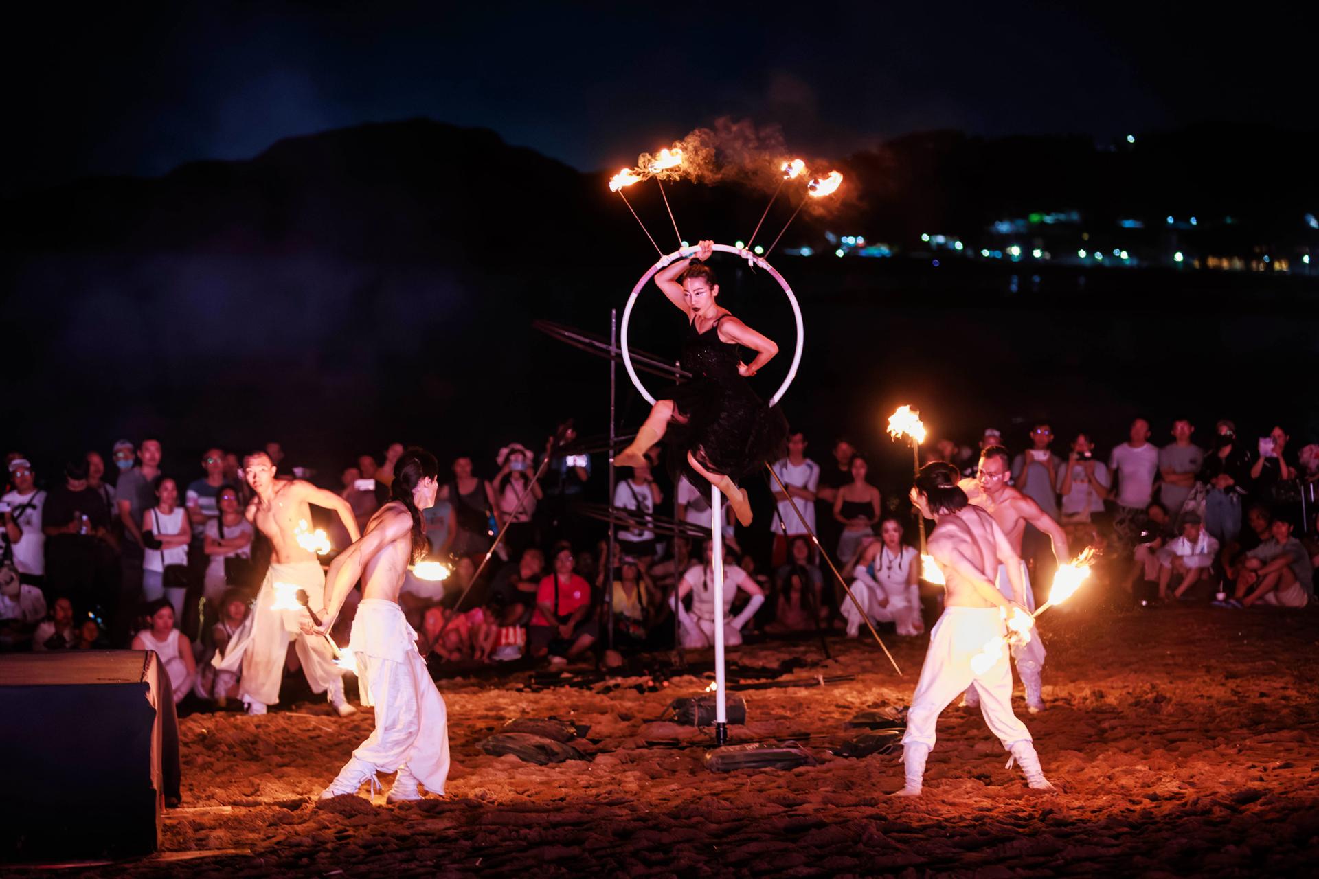 London Design Awards Winner - 2025 North Coast Light Festival