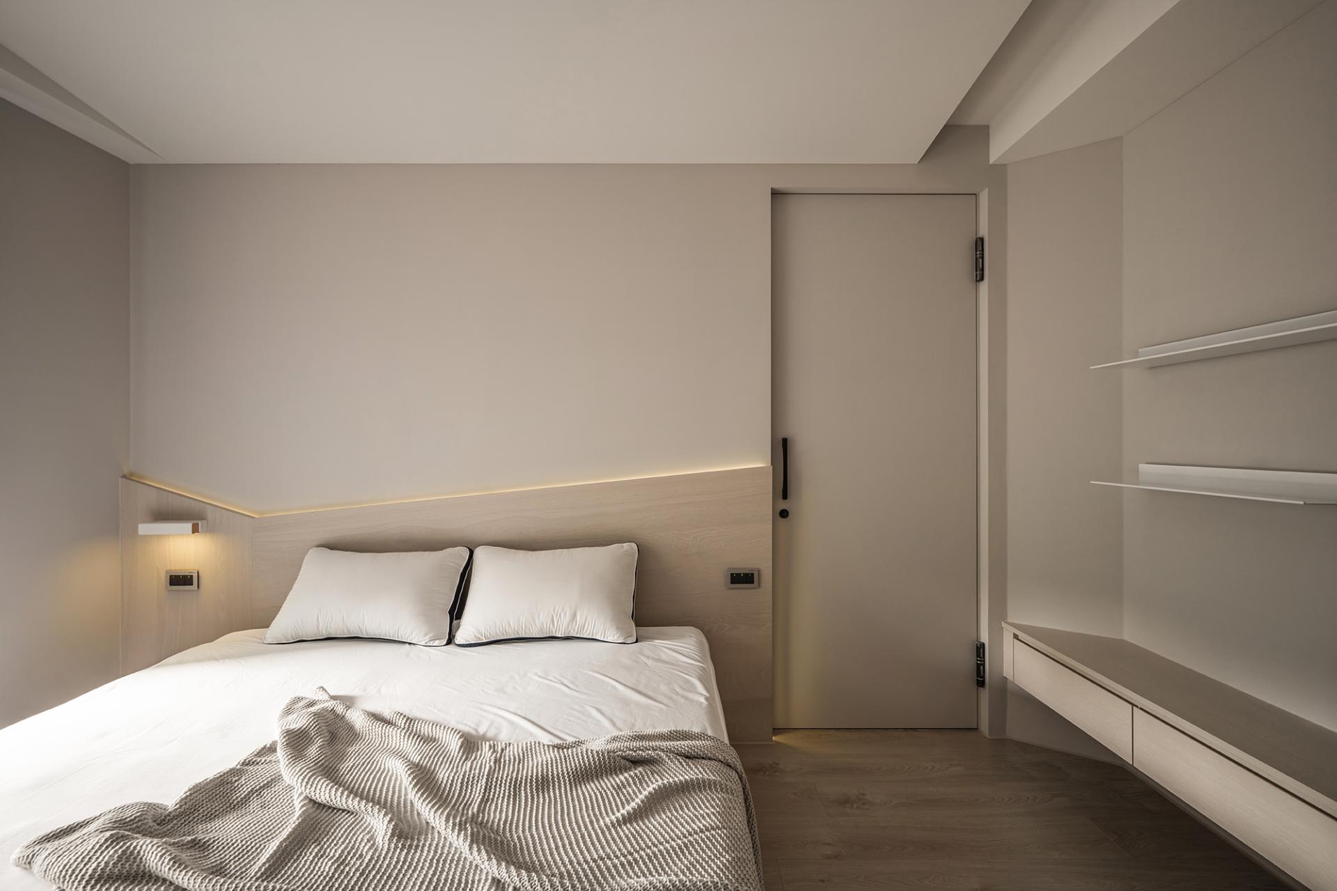 London Design Awards Winner - Ridges at Dawn