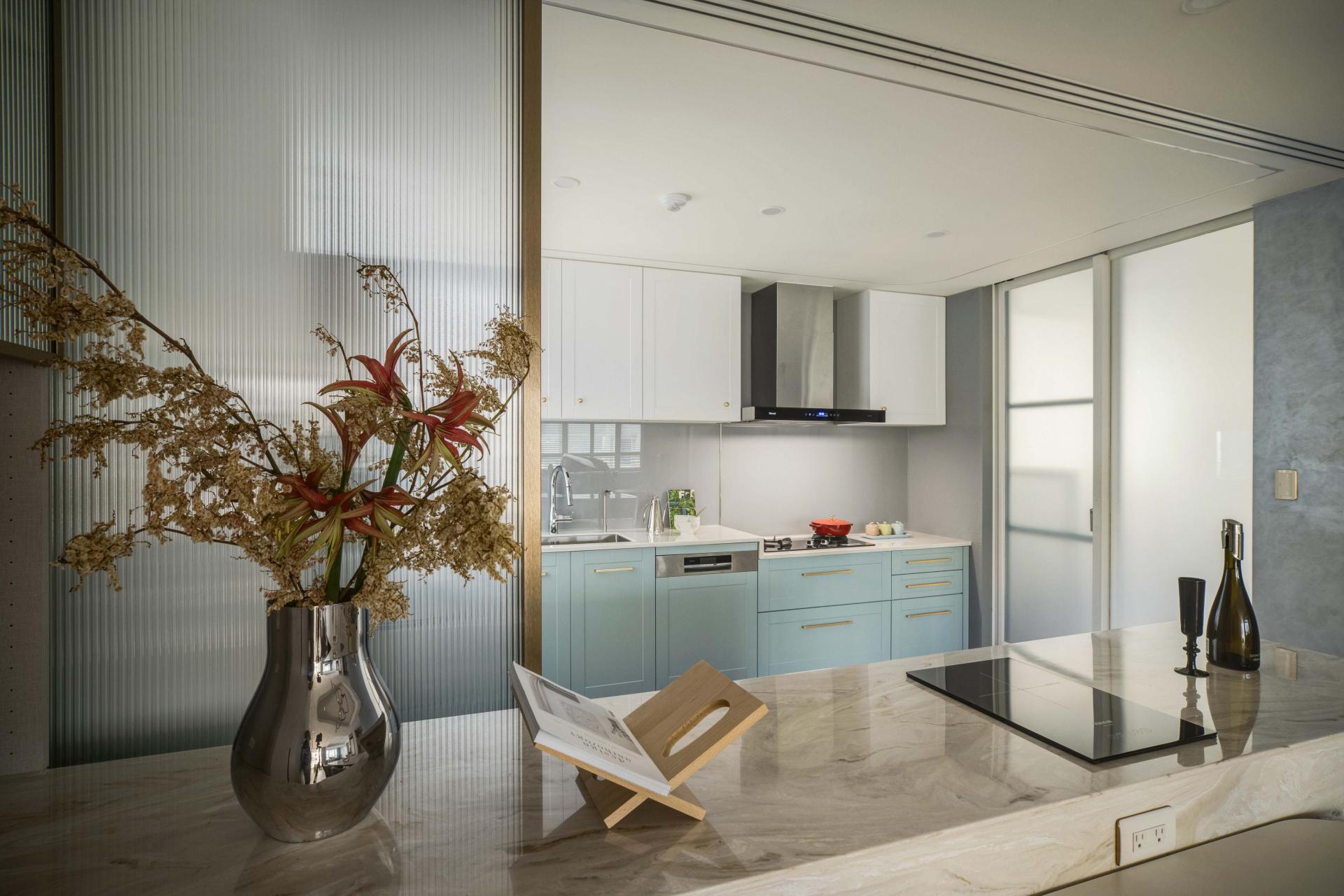 London Design Awards Winner - Veiled Dawn