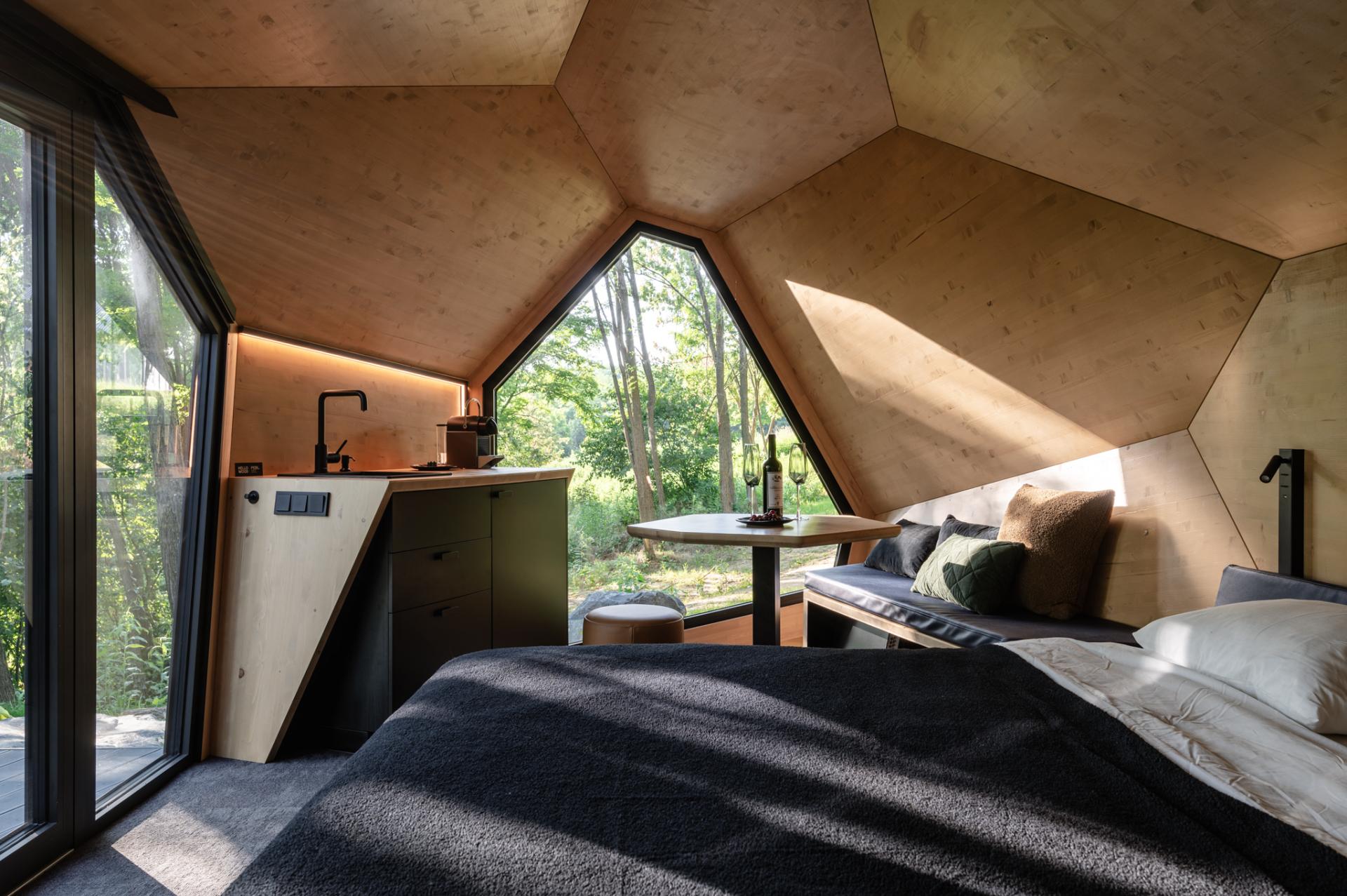London Design Awards Winner - PEBL Grand