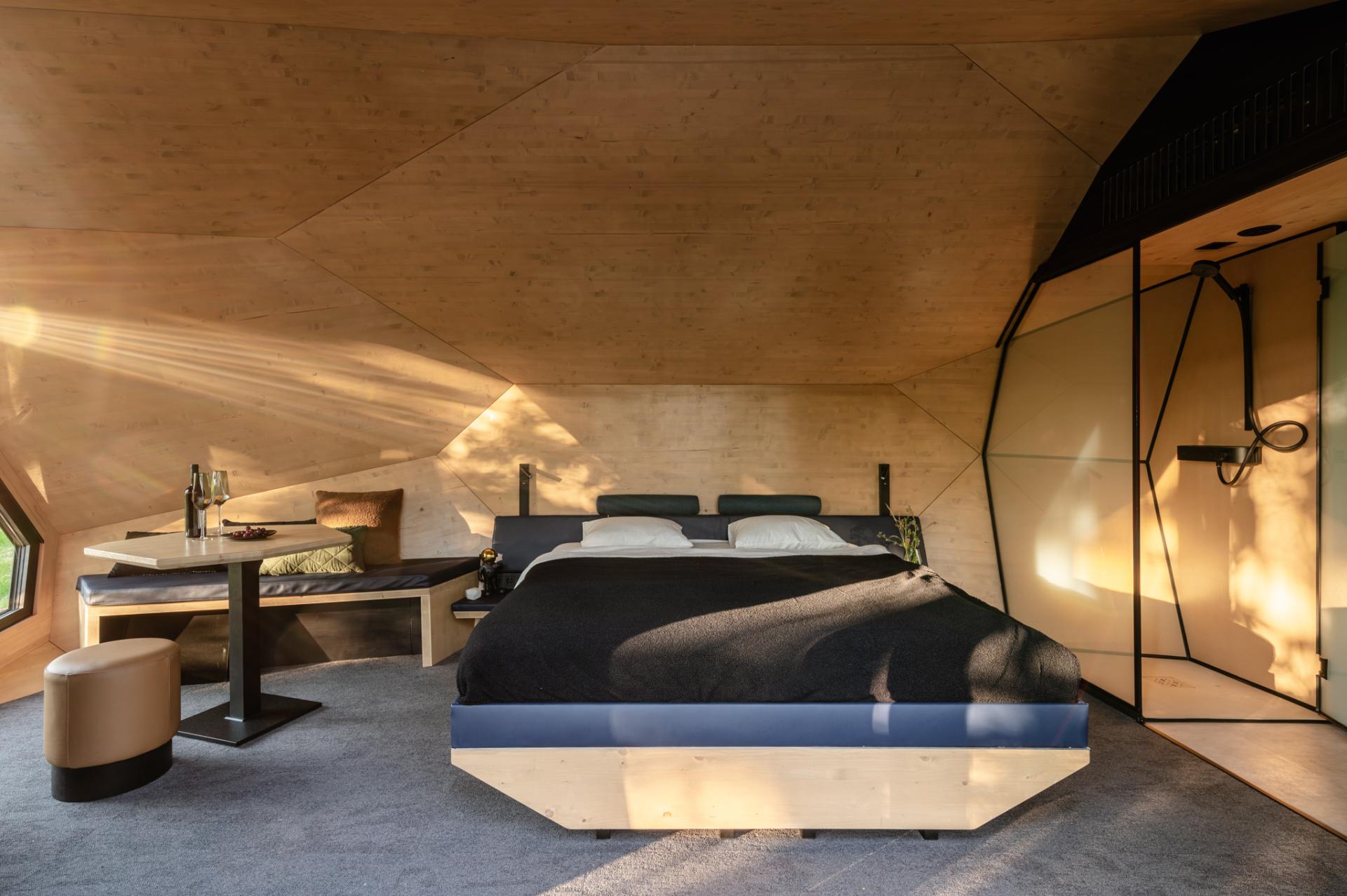 London Design Awards Winner - PEBL Grand