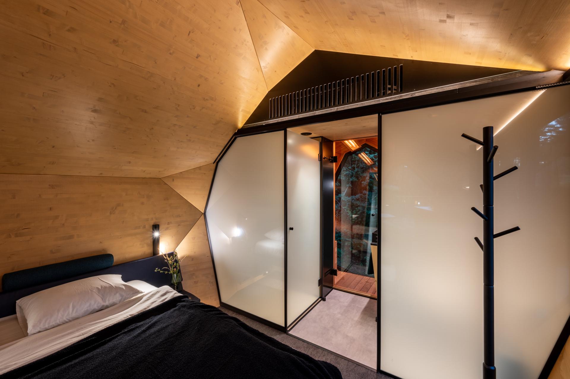 London Design Awards Winner - PEBL Grand