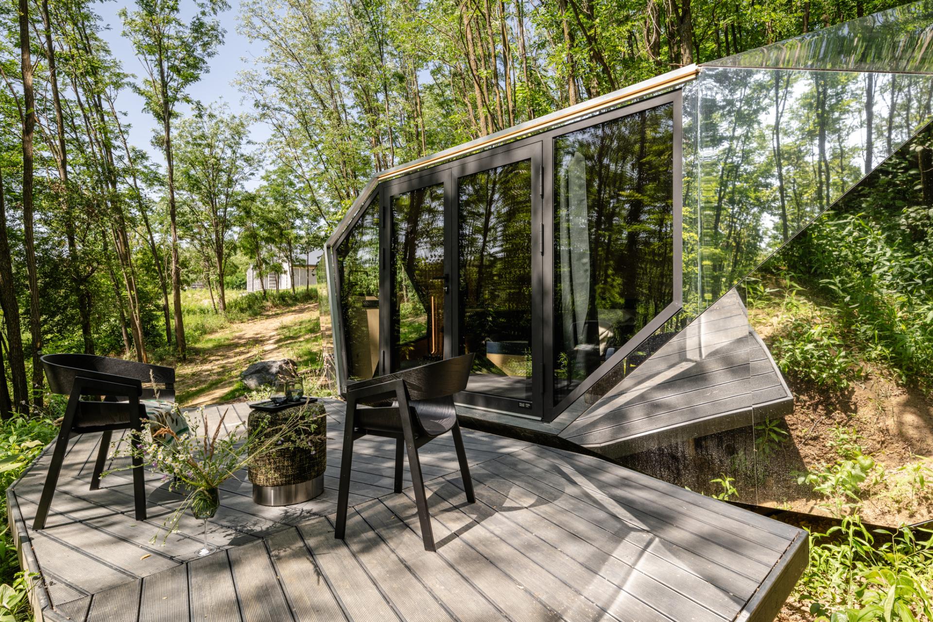 London Design Awards Winner - PEBL Grand