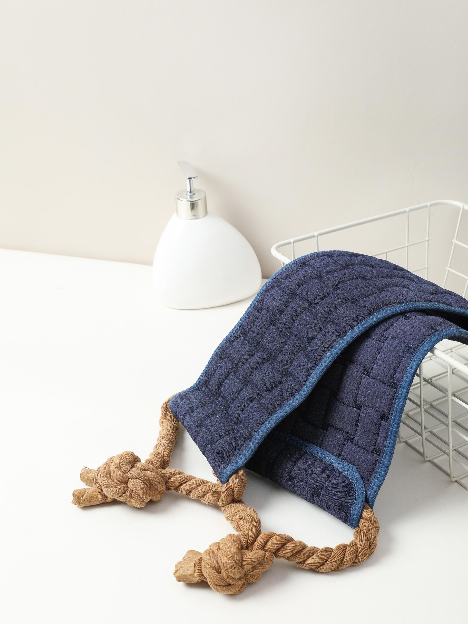 London Design Awards Winner - Back Strap Washer