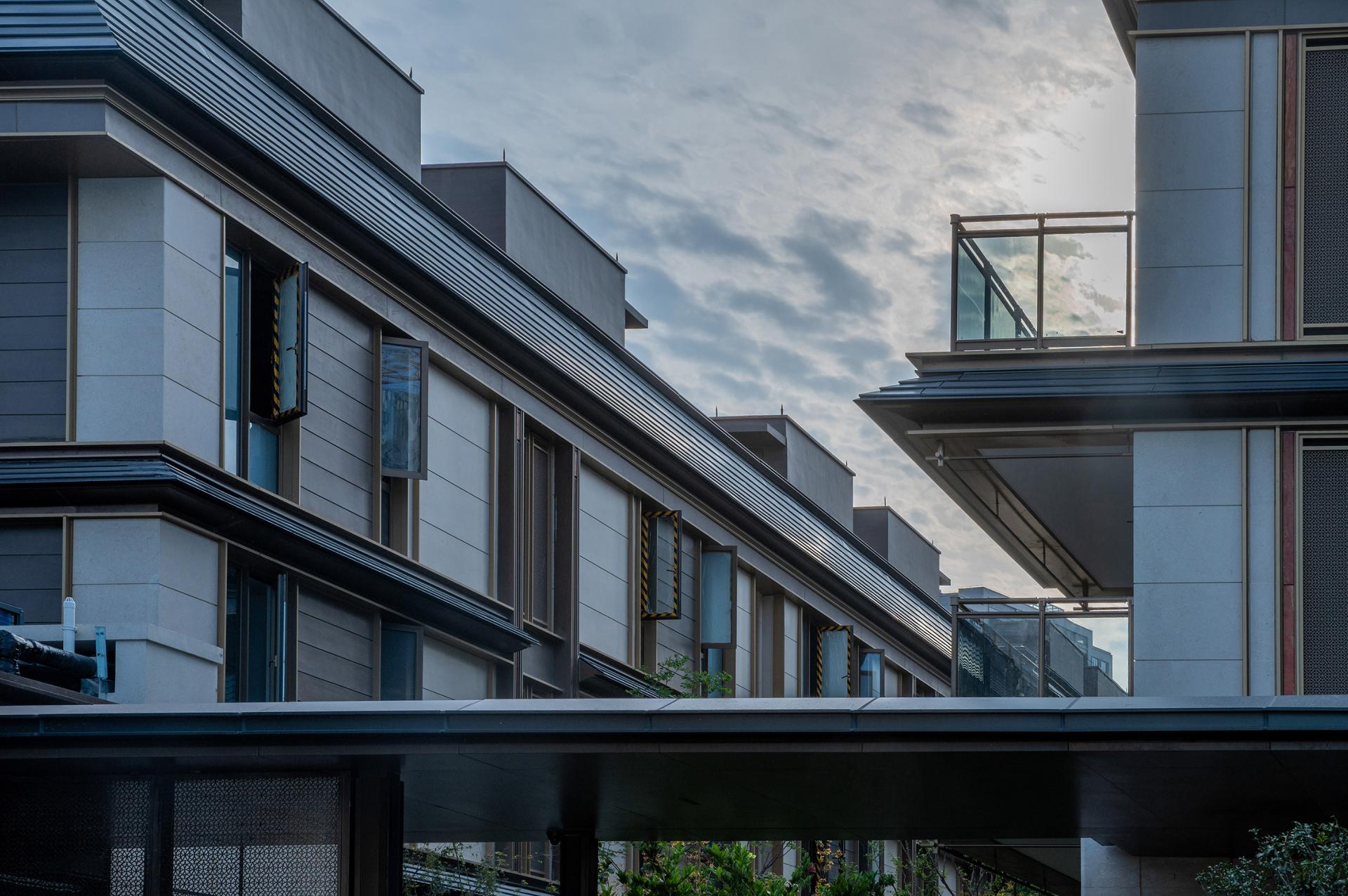 London Design Awards Winner - VILLA OPUS