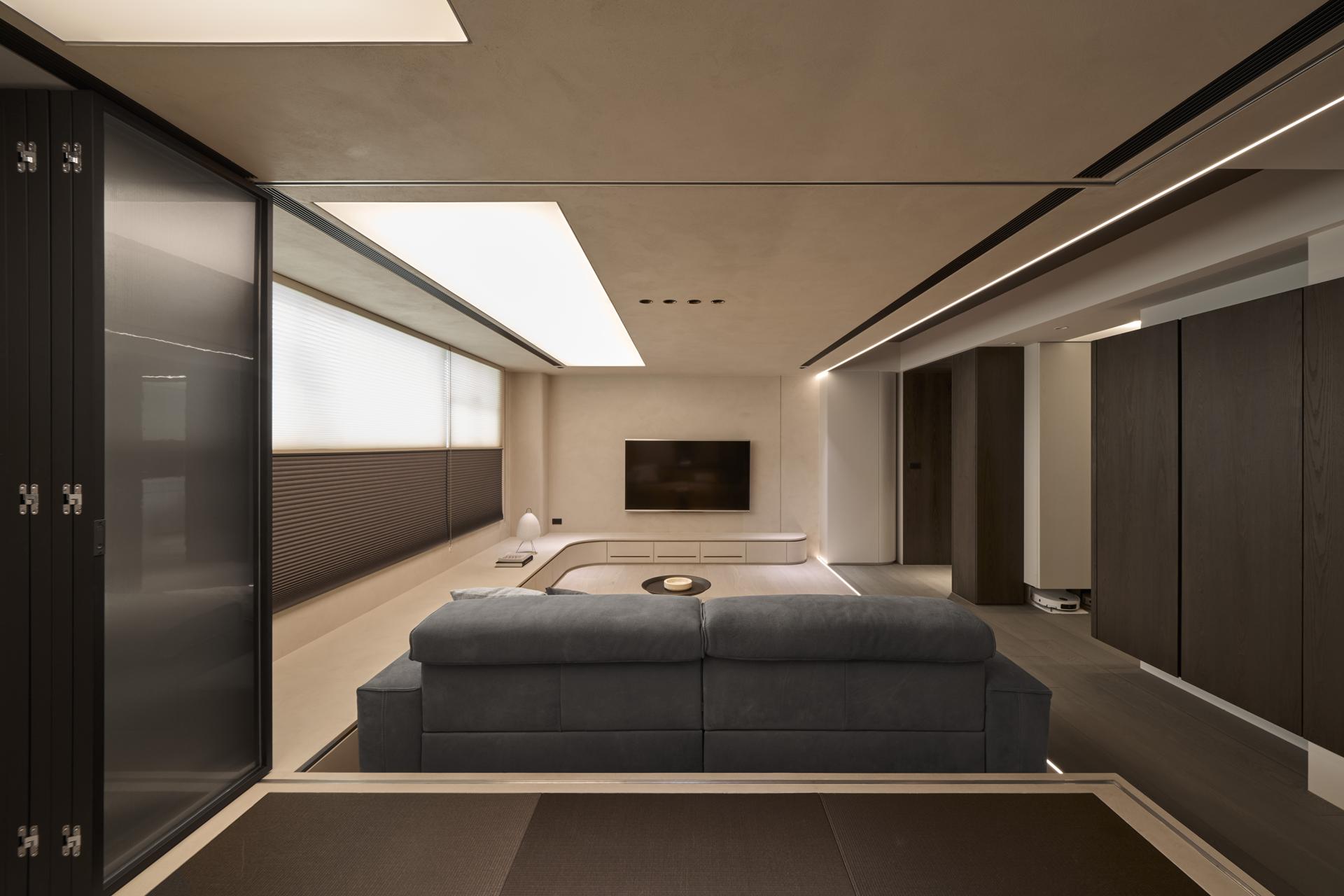 London Design Awards Winner - Silent Glow