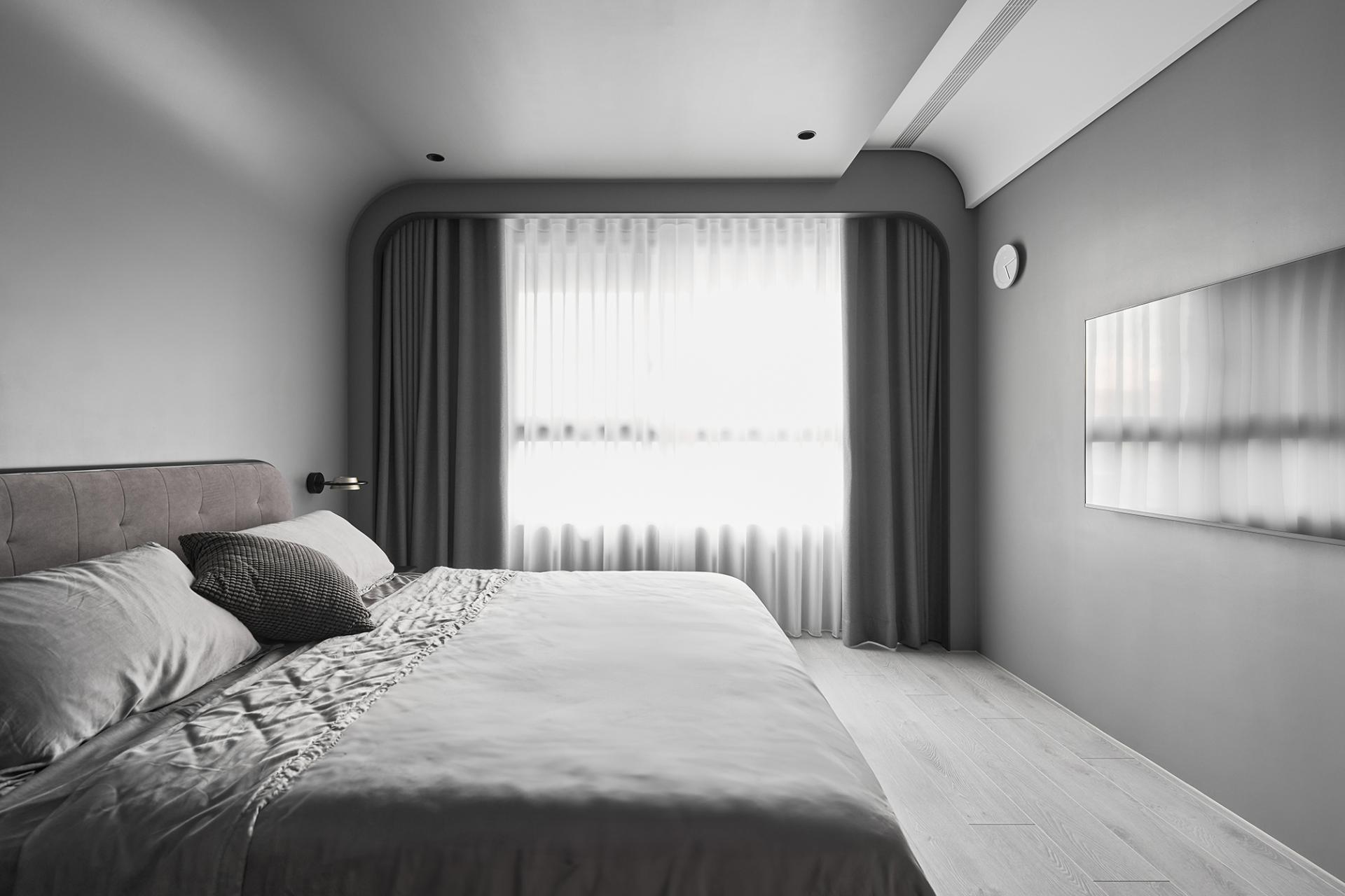 London Design Awards Winner -  A Dialogue in Monochrome