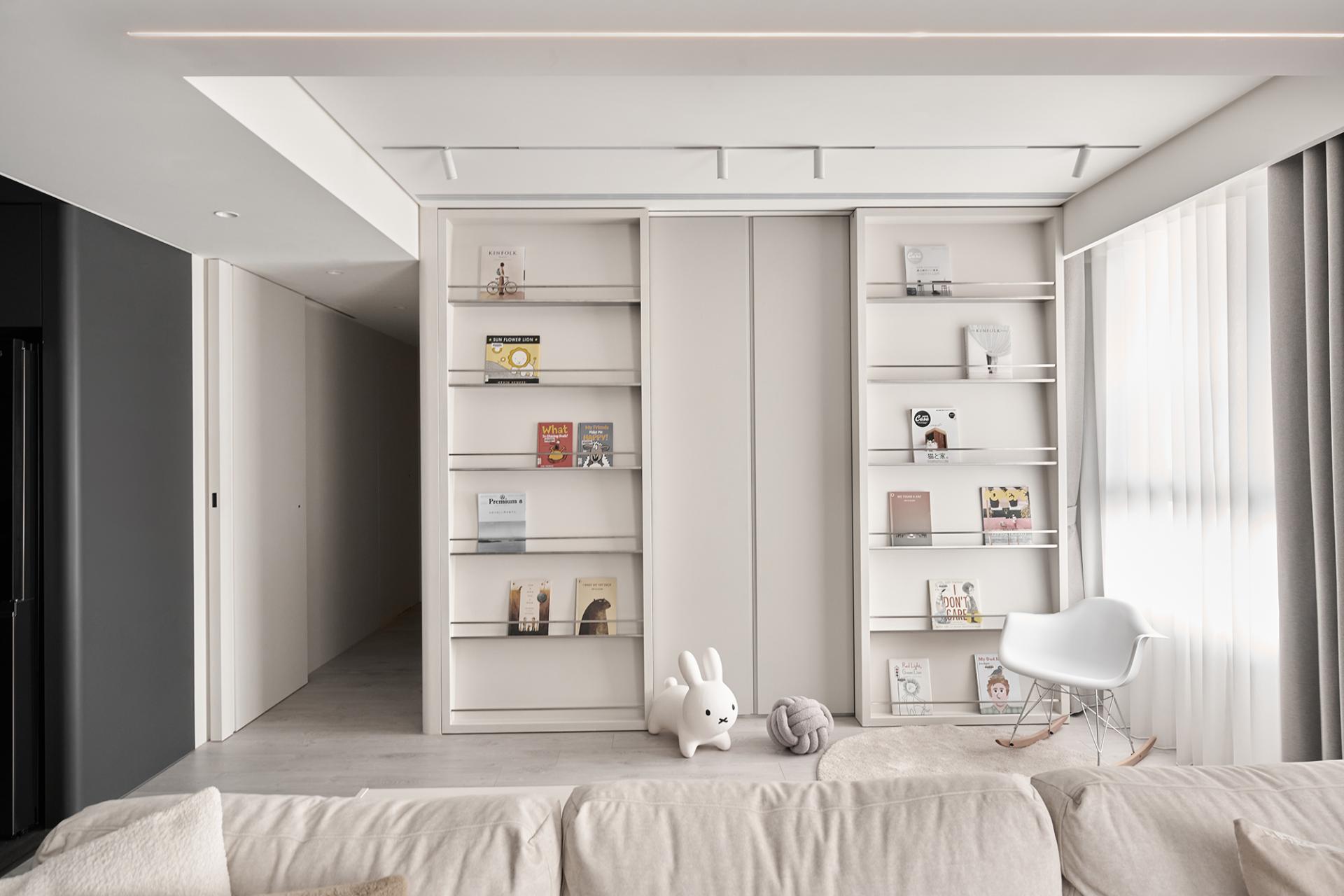 London Design Awards Winner -  A Dialogue in Monochrome