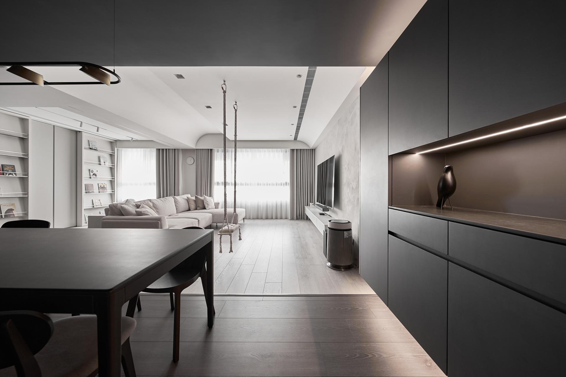 London Design Awards Winner -  A Dialogue in Monochrome