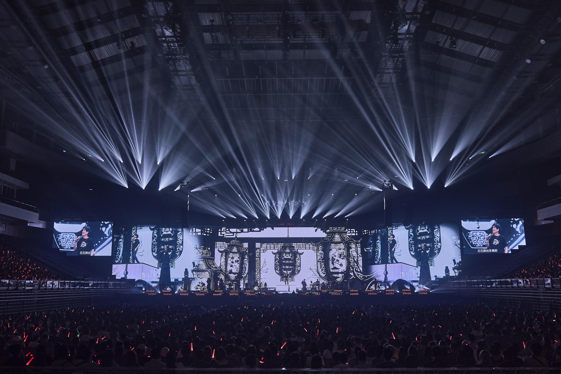 London Design Awards Winner - WAKIN CHAU THE YOUNGER ME CONCERTS TOUR 3.0