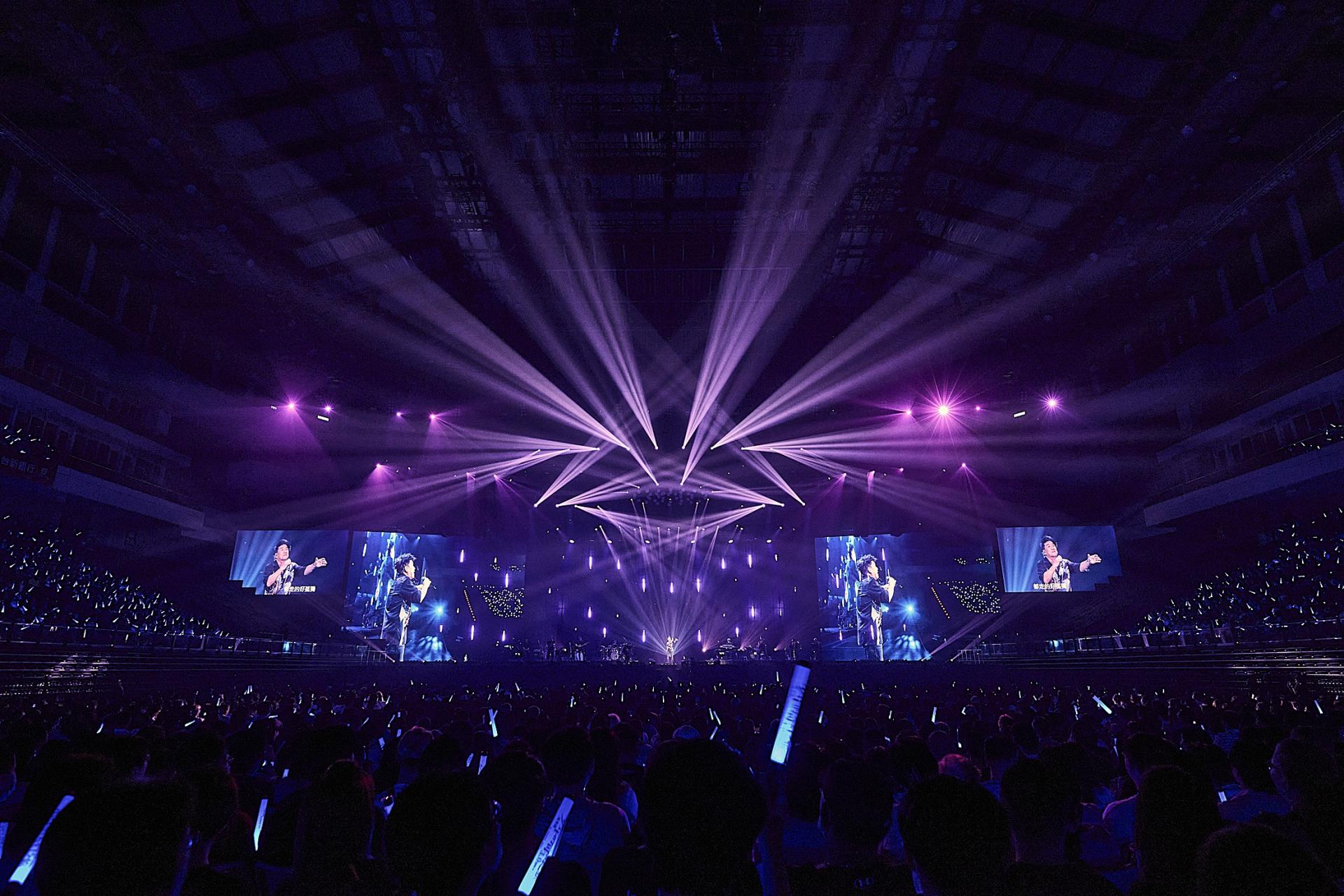 London Design Awards Winner - WAKIN CHAU THE YOUNGER ME CONCERTS TOUR 3.0