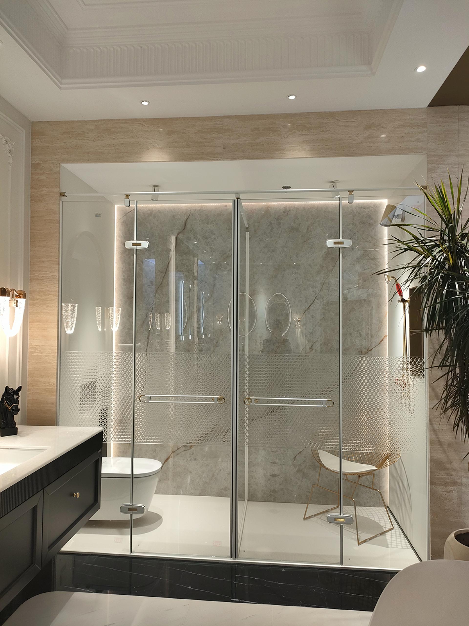 London Design Awards Winner - Carved Glass Shower Enclosure