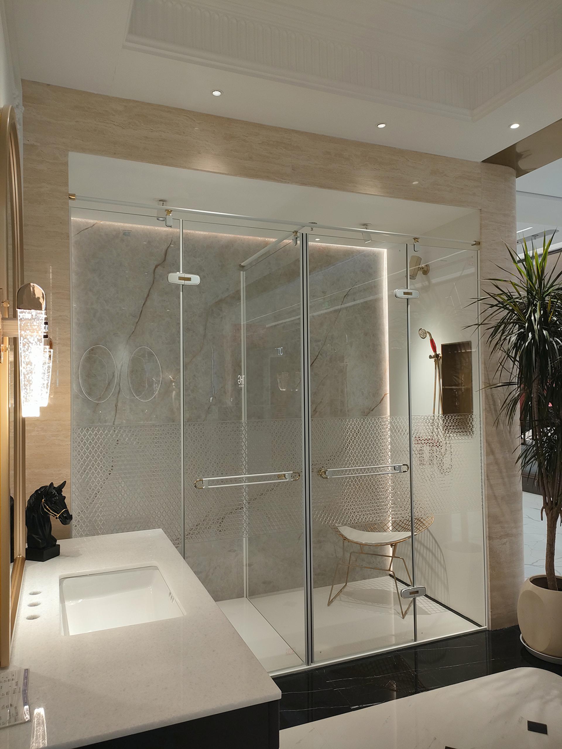 London Design Awards Winner - Carved Glass Shower Enclosure