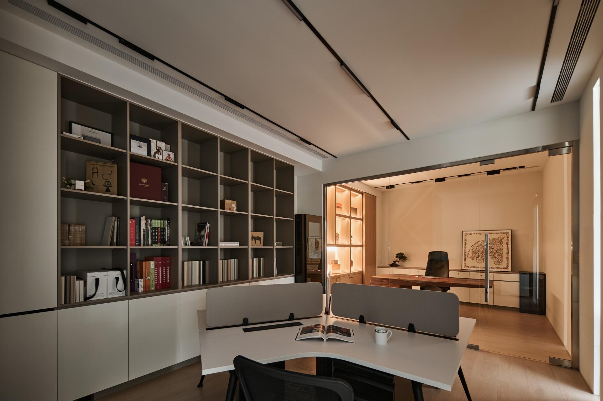 London Design Awards Winner - MONMON