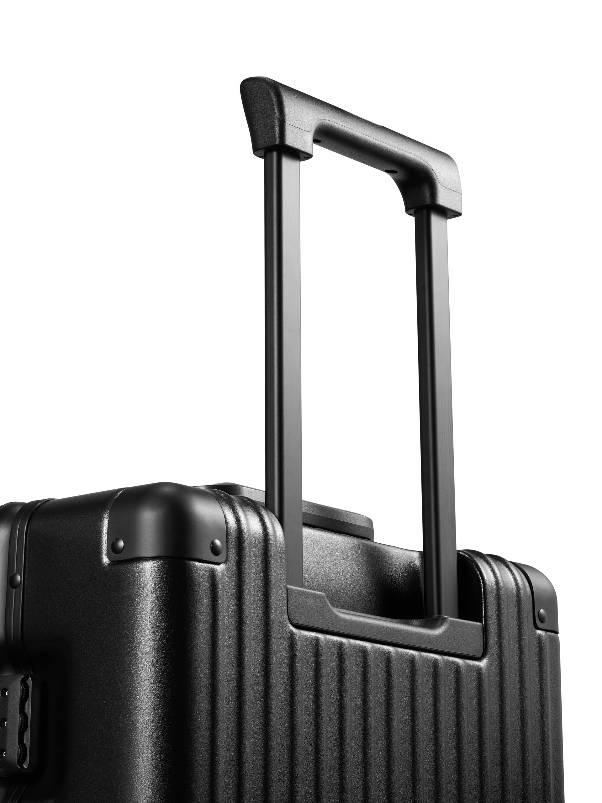 London Design Awards Winner - One's Member Yixing PC Aluminum Frame Travel Suitcase