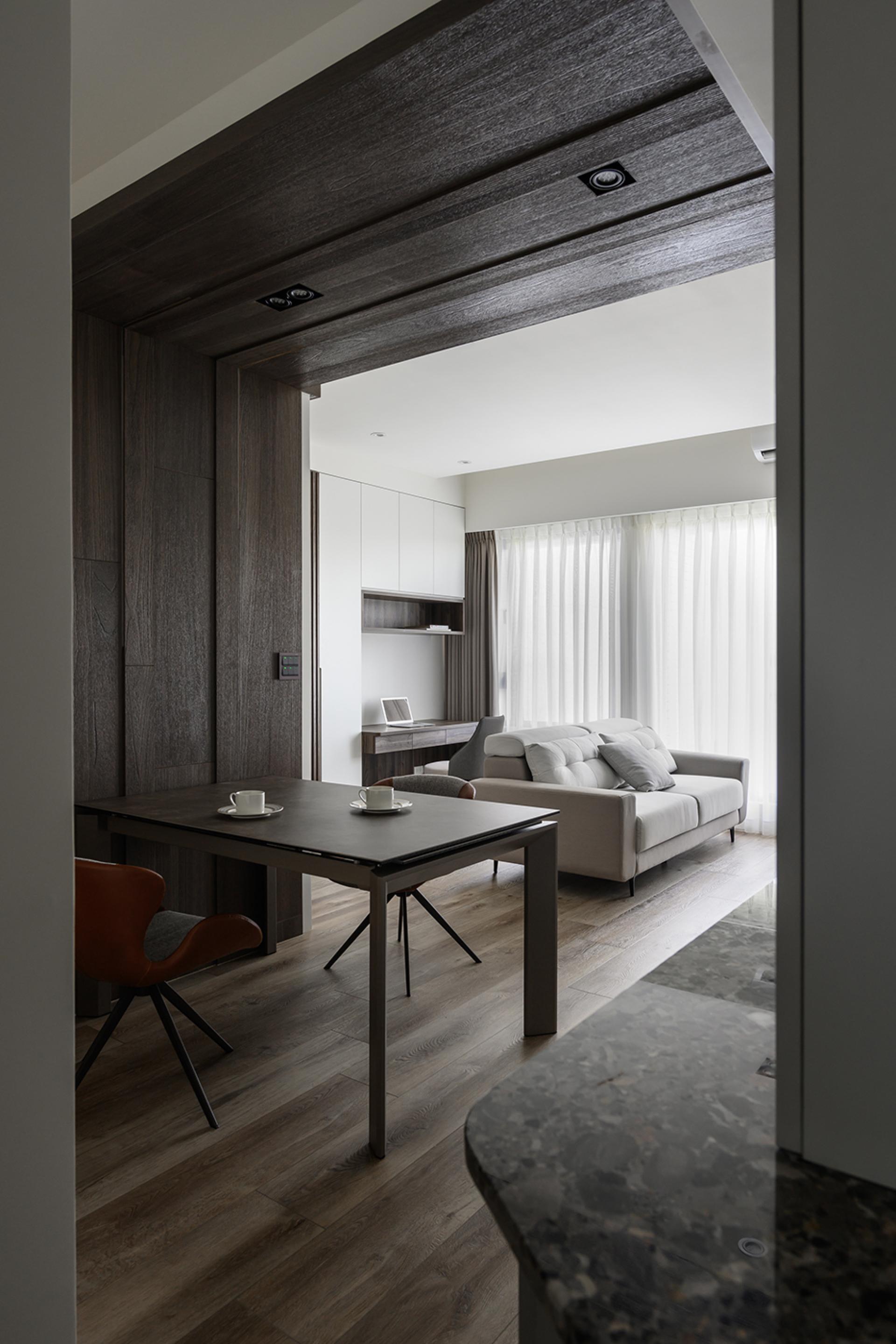London Design Awards Winner - Bare Essentials 