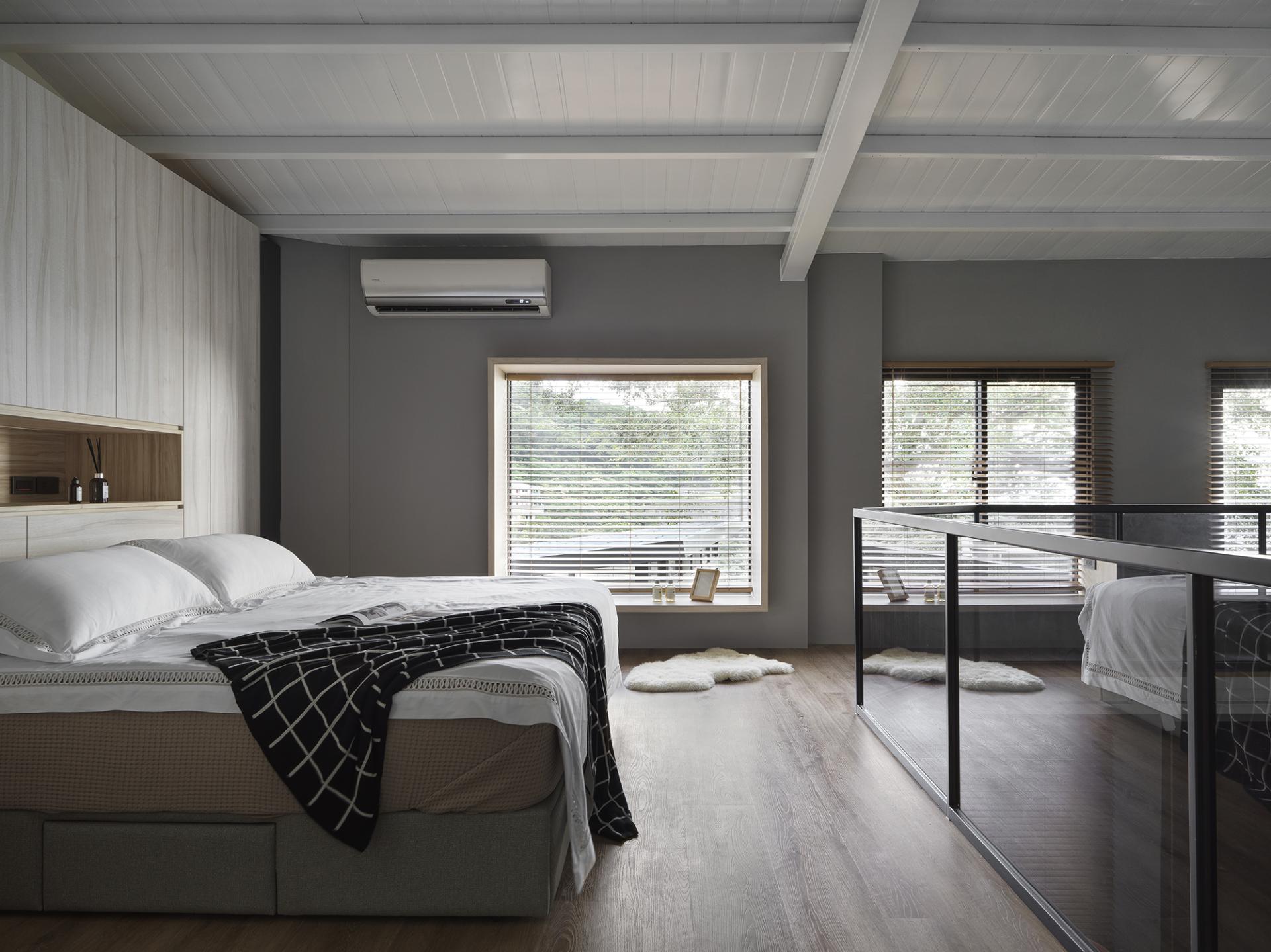 London Design Awards Winner - Between Mist and Mountain