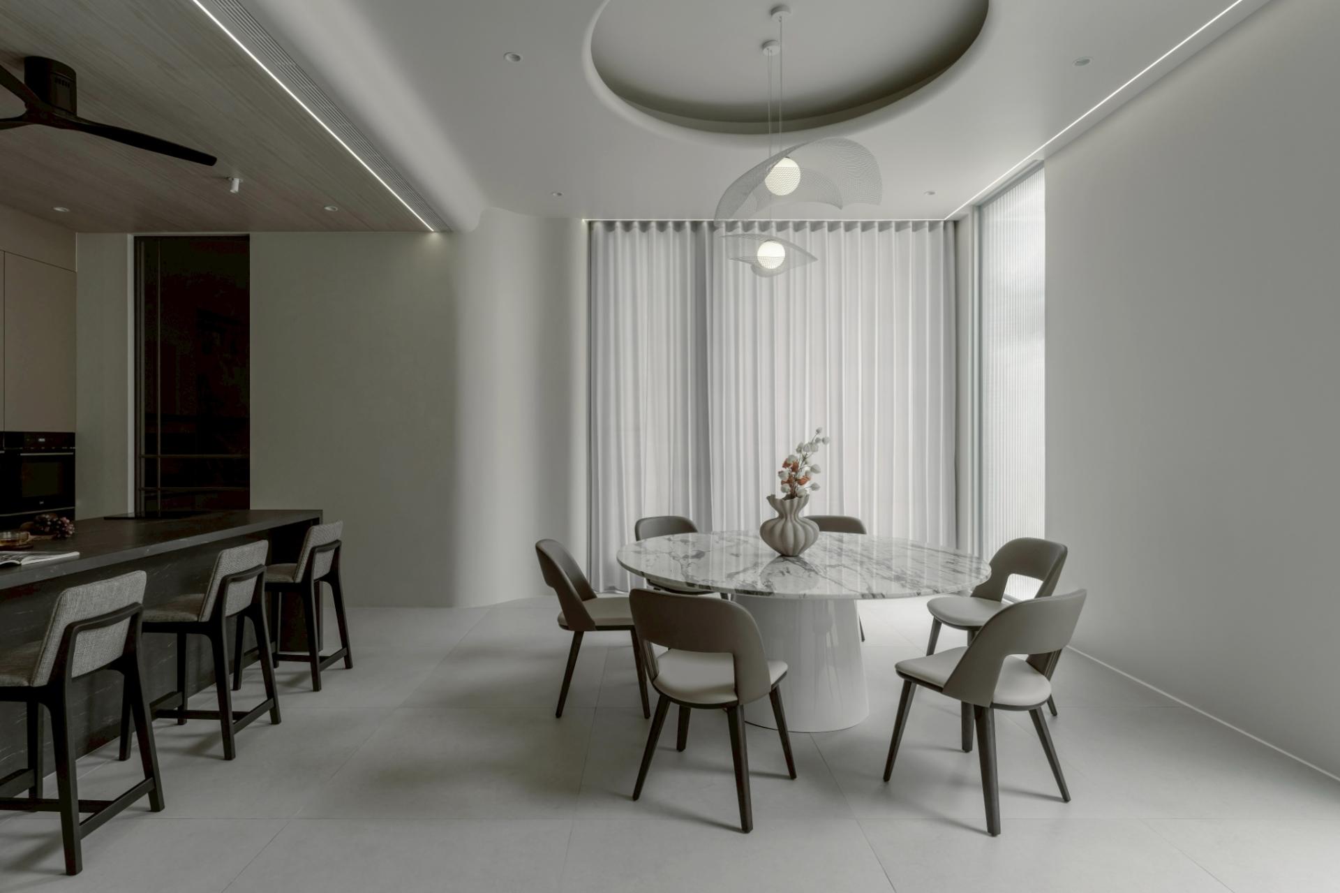 London Design Awards Winner - Obscure and Radiant
