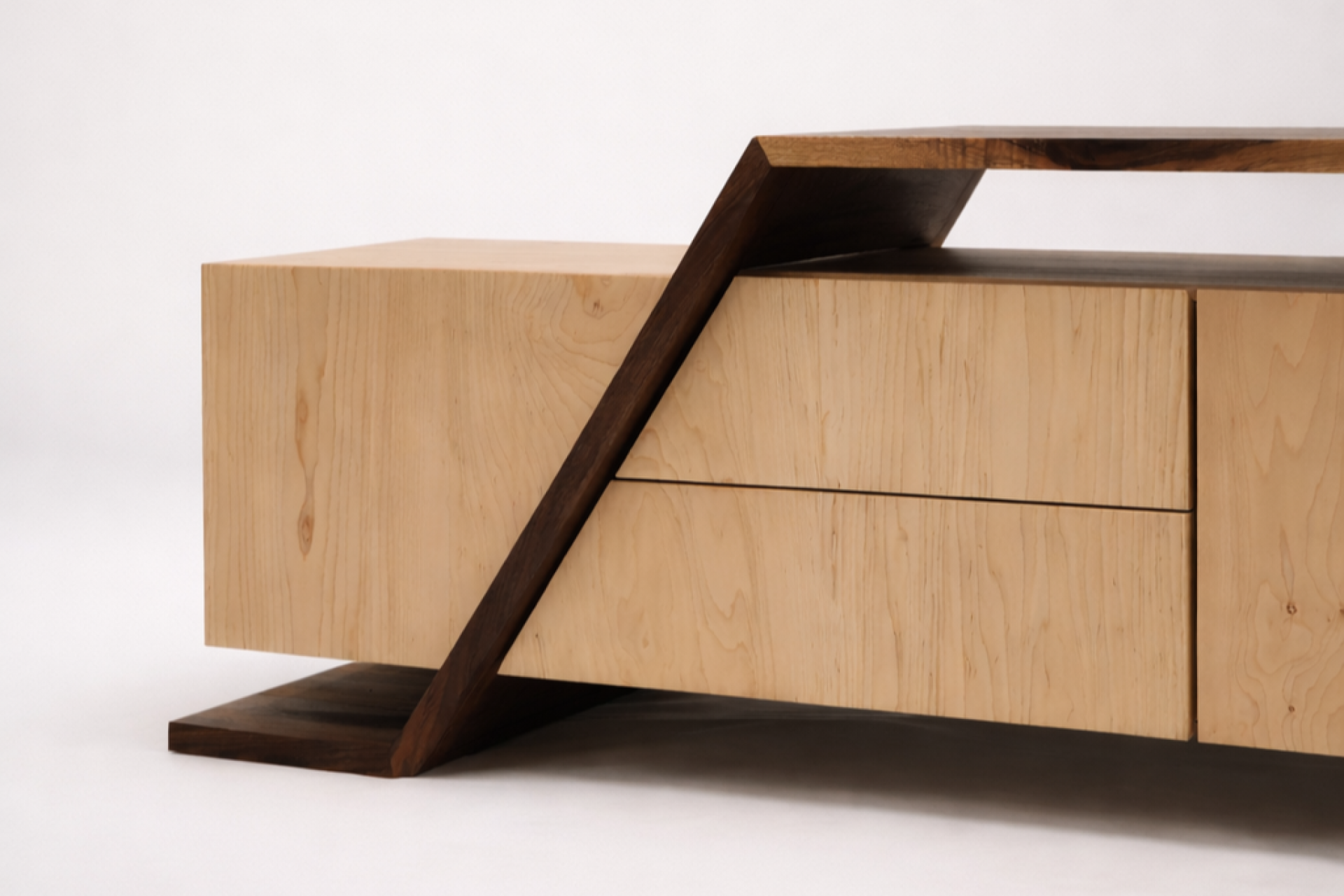 London Design Awards Winner - Traverse