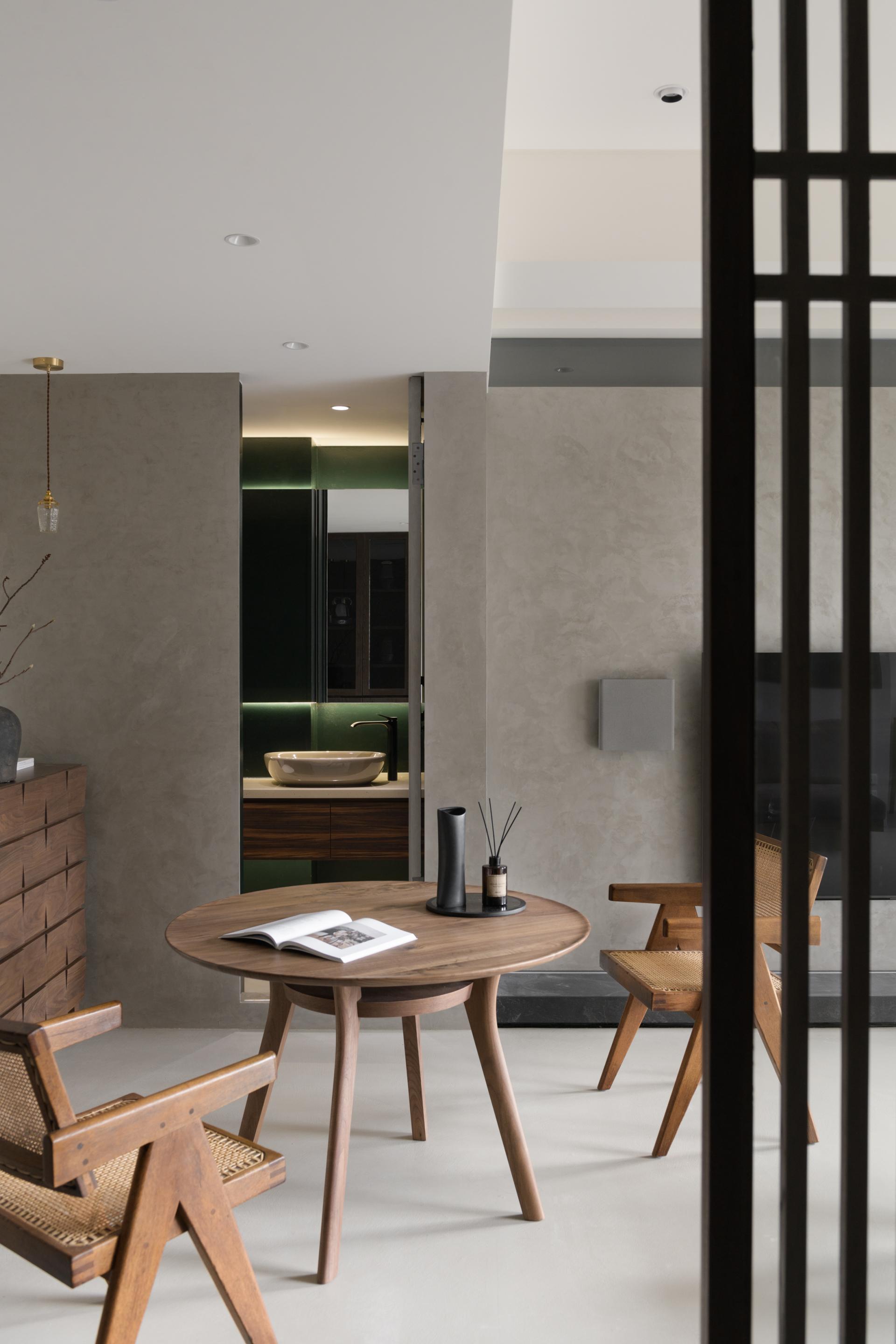 London Design Awards Winner - Slowing Down in the Rhythm of Time