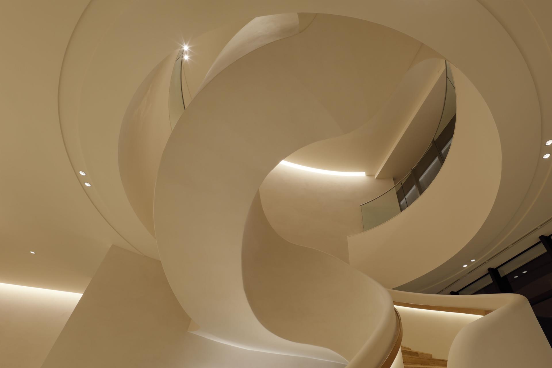London Design Awards Winner - THE TOWER Shonan Tsujido
