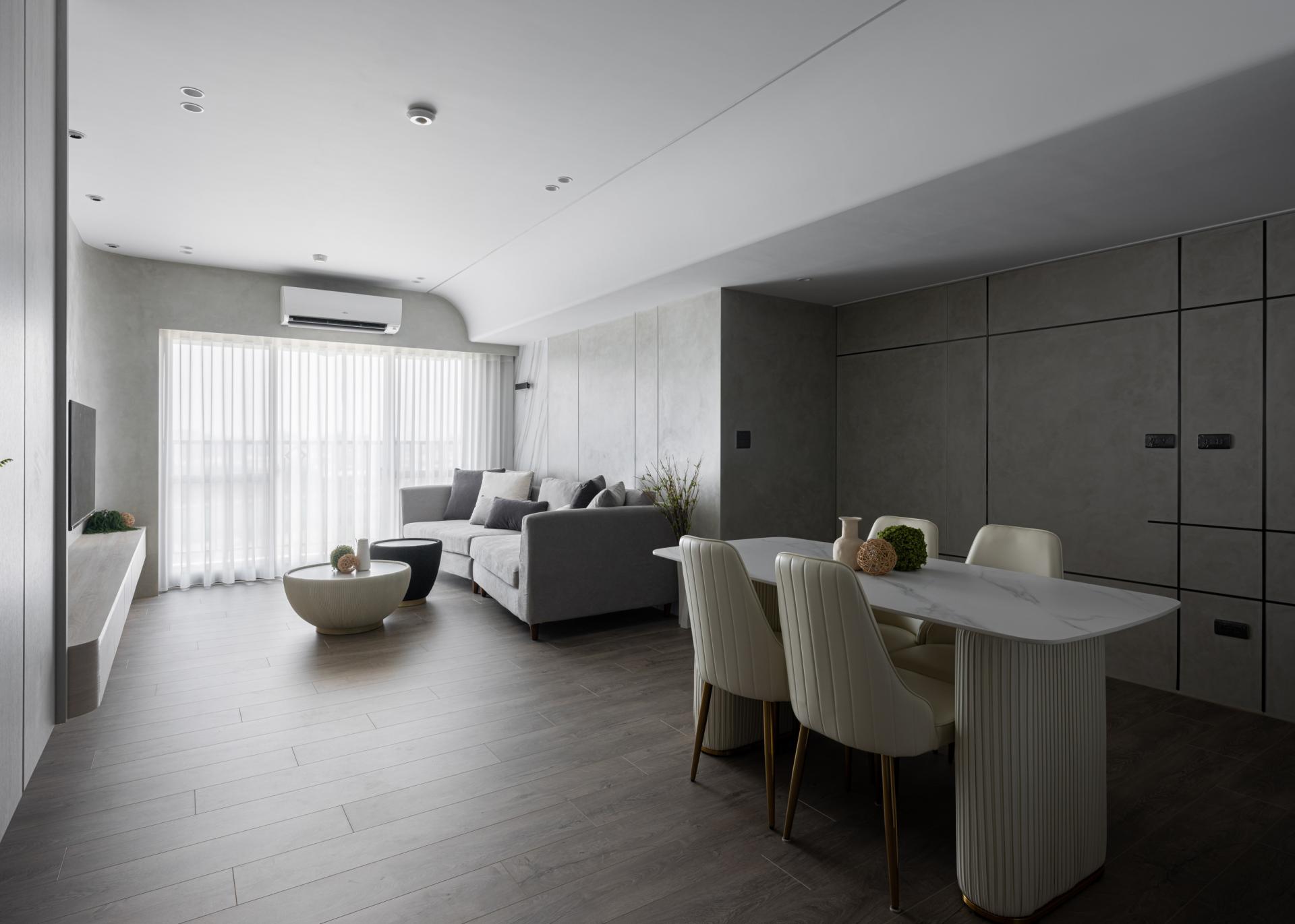 London Design Awards Winner - Mondrian Essence