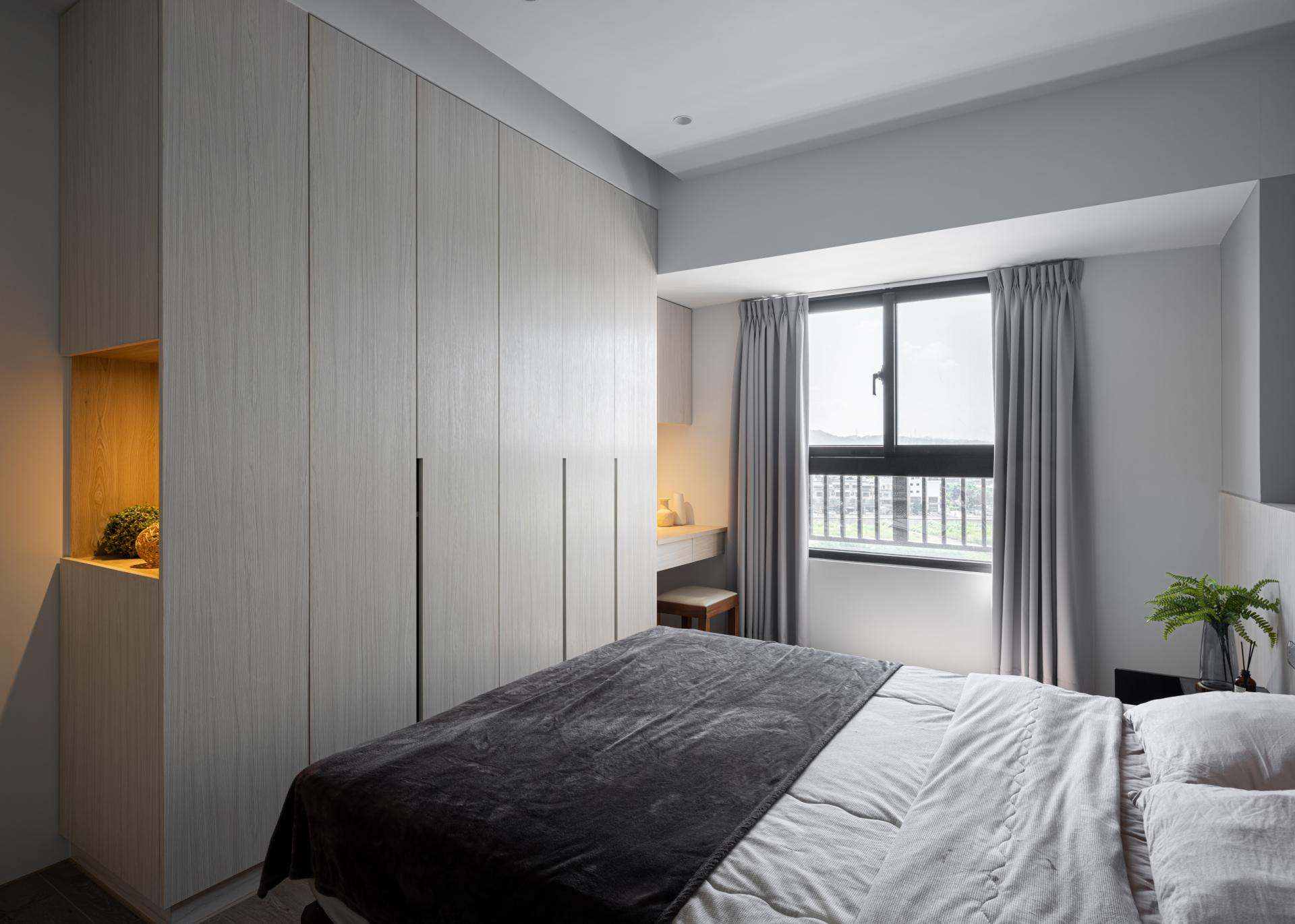 London Design Awards Winner - Mondrian Essence