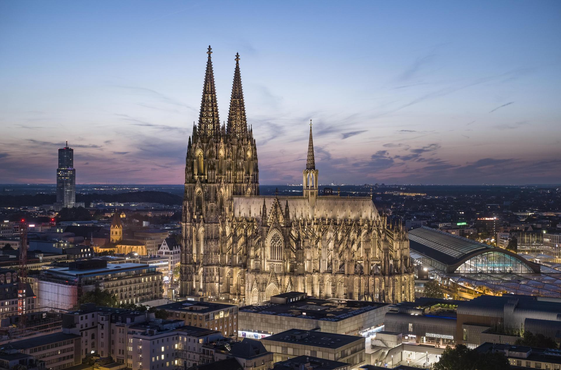 London Design Awards Winner - Cologne Cathedral