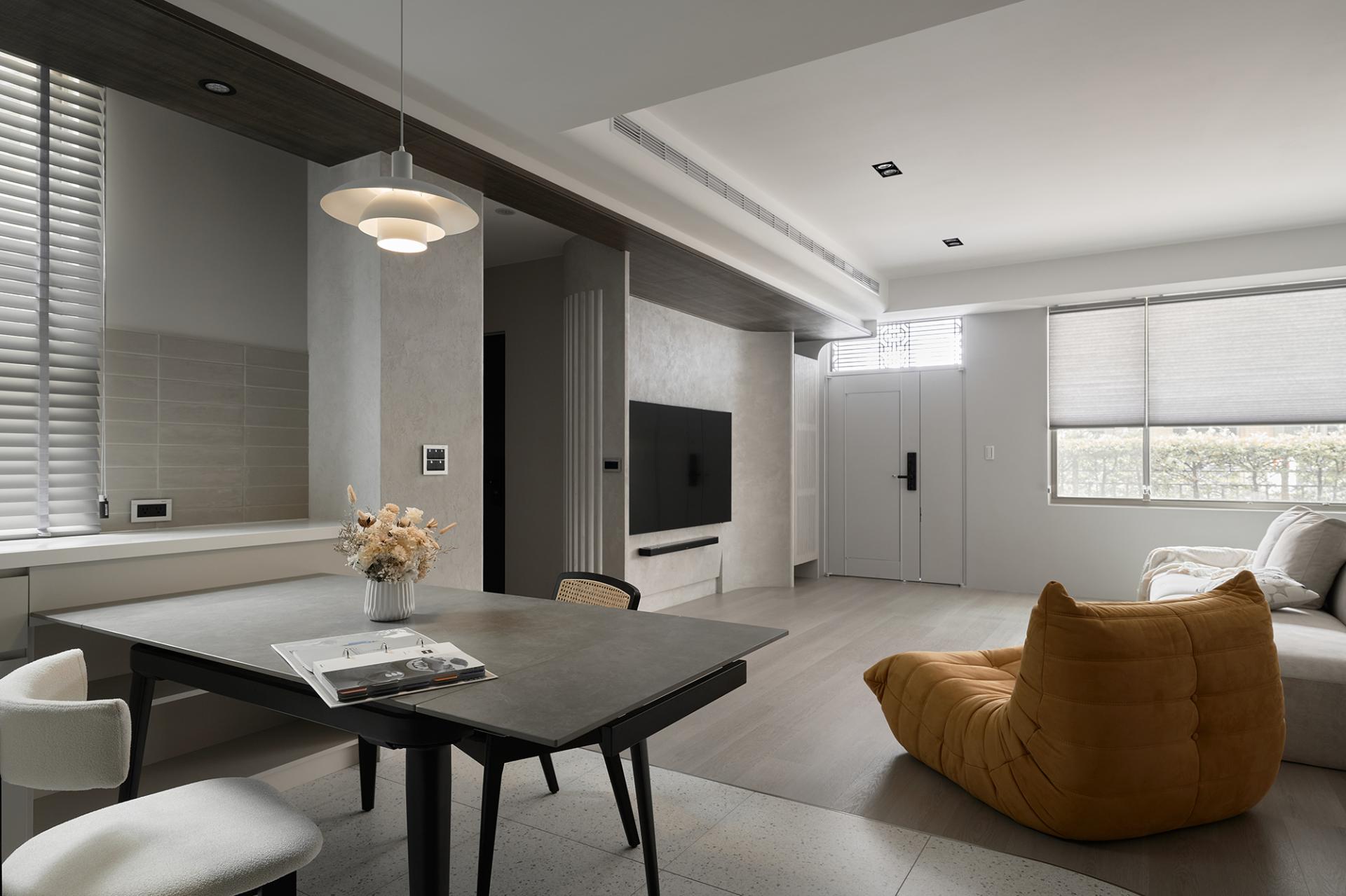 London Design Awards Winner - Nowhere to Be